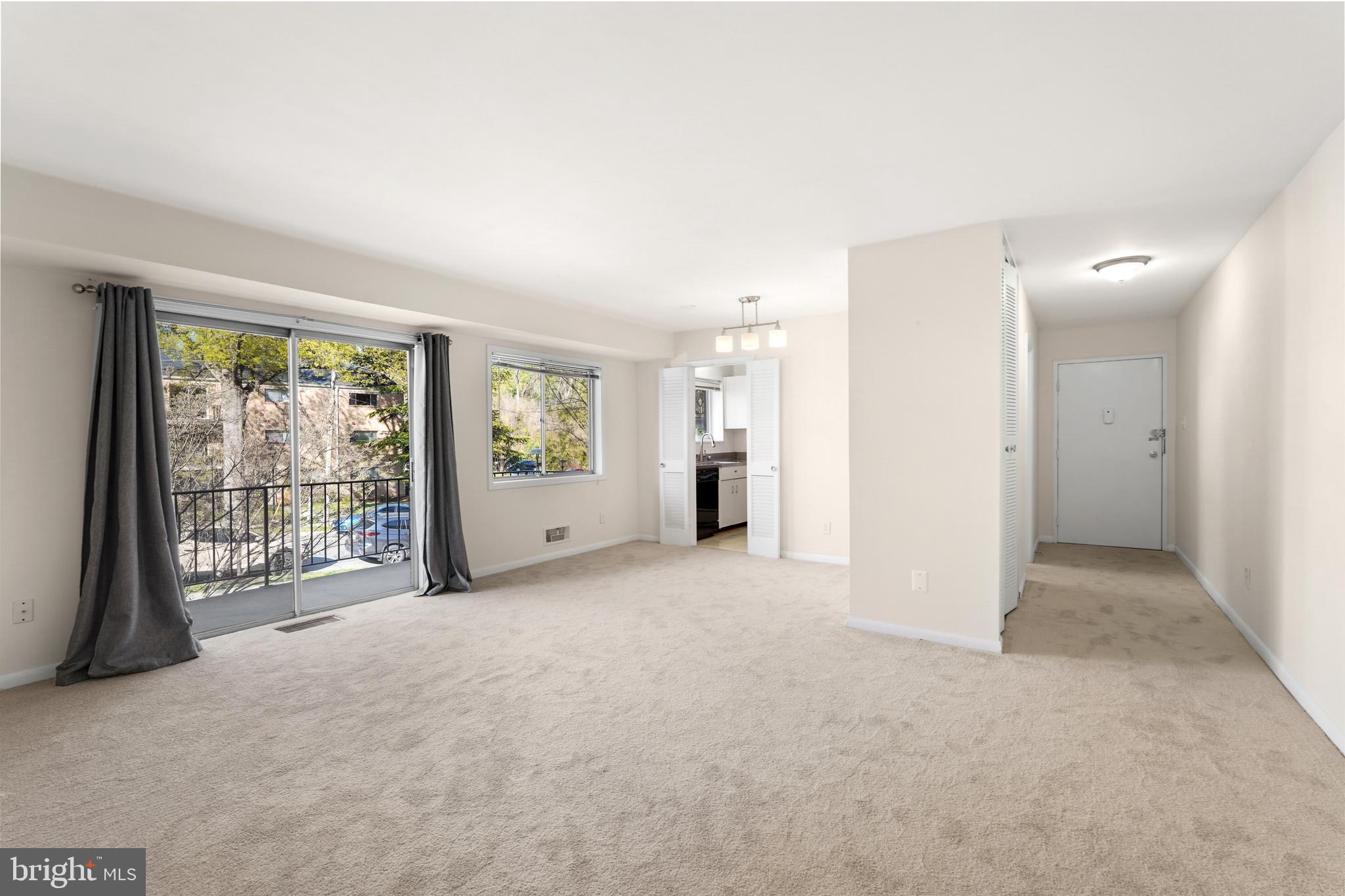 10630 MONTROSE AVENUE 104