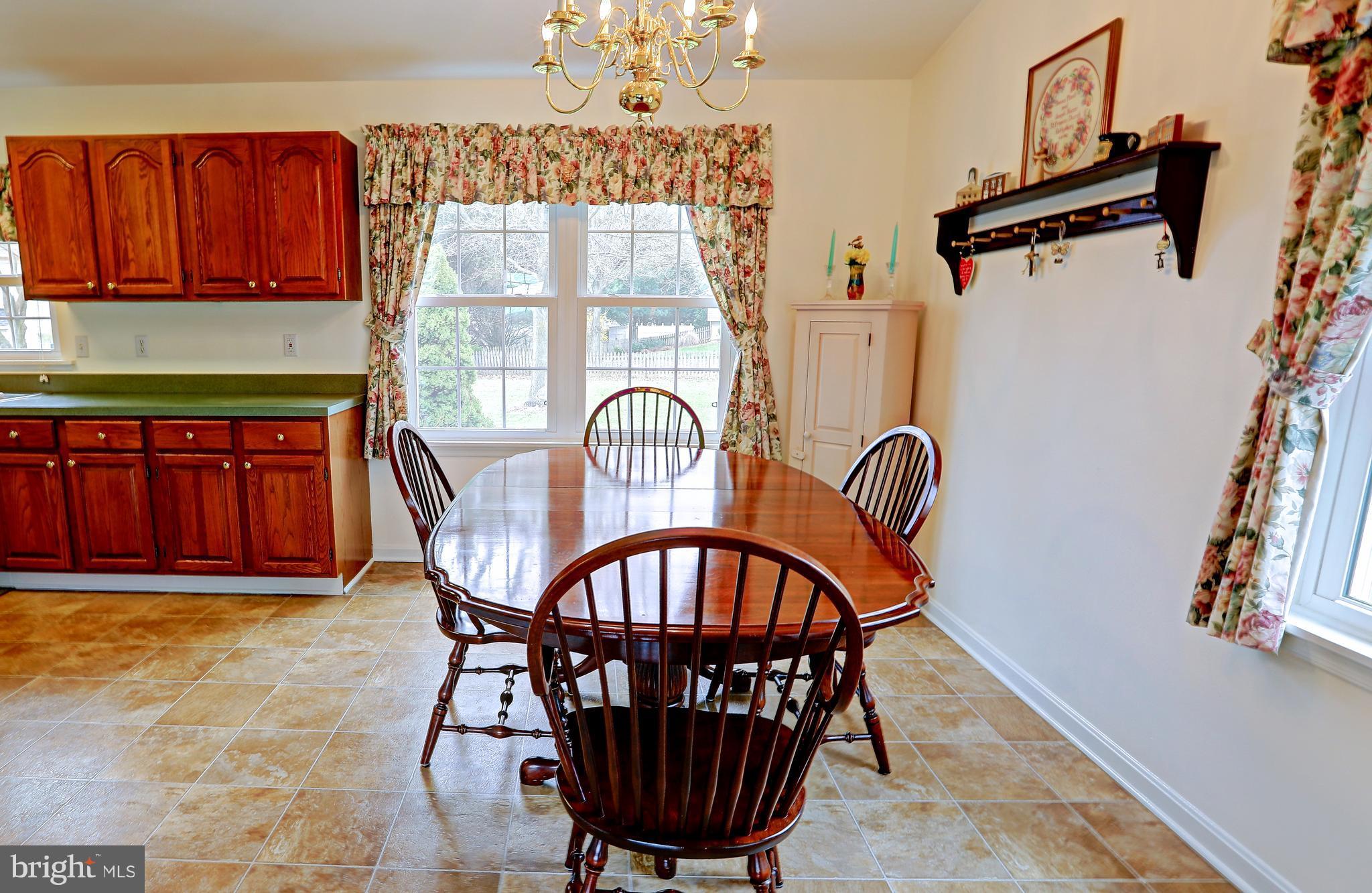 DEVLIN SQUARE - Residential