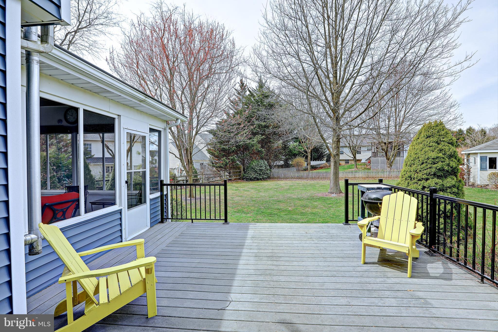 DEVLIN SQUARE - Residential