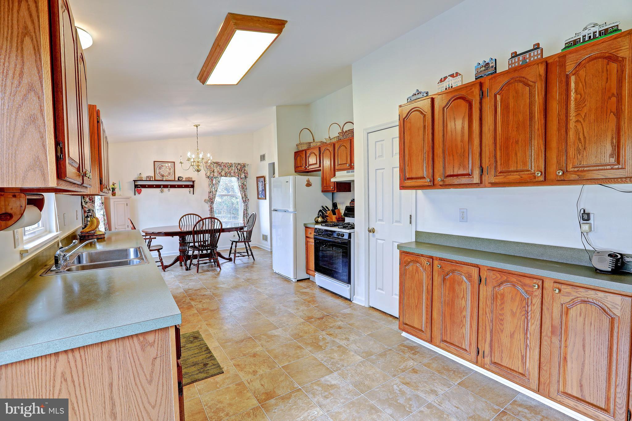 DEVLIN SQUARE - Residential