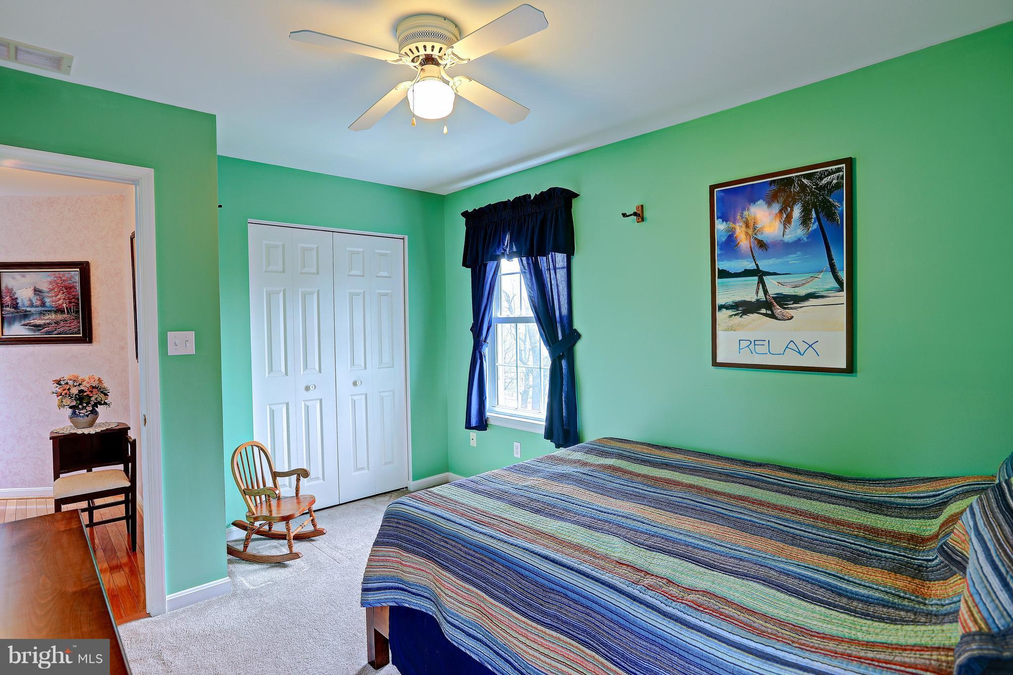 DEVLIN SQUARE - Residential