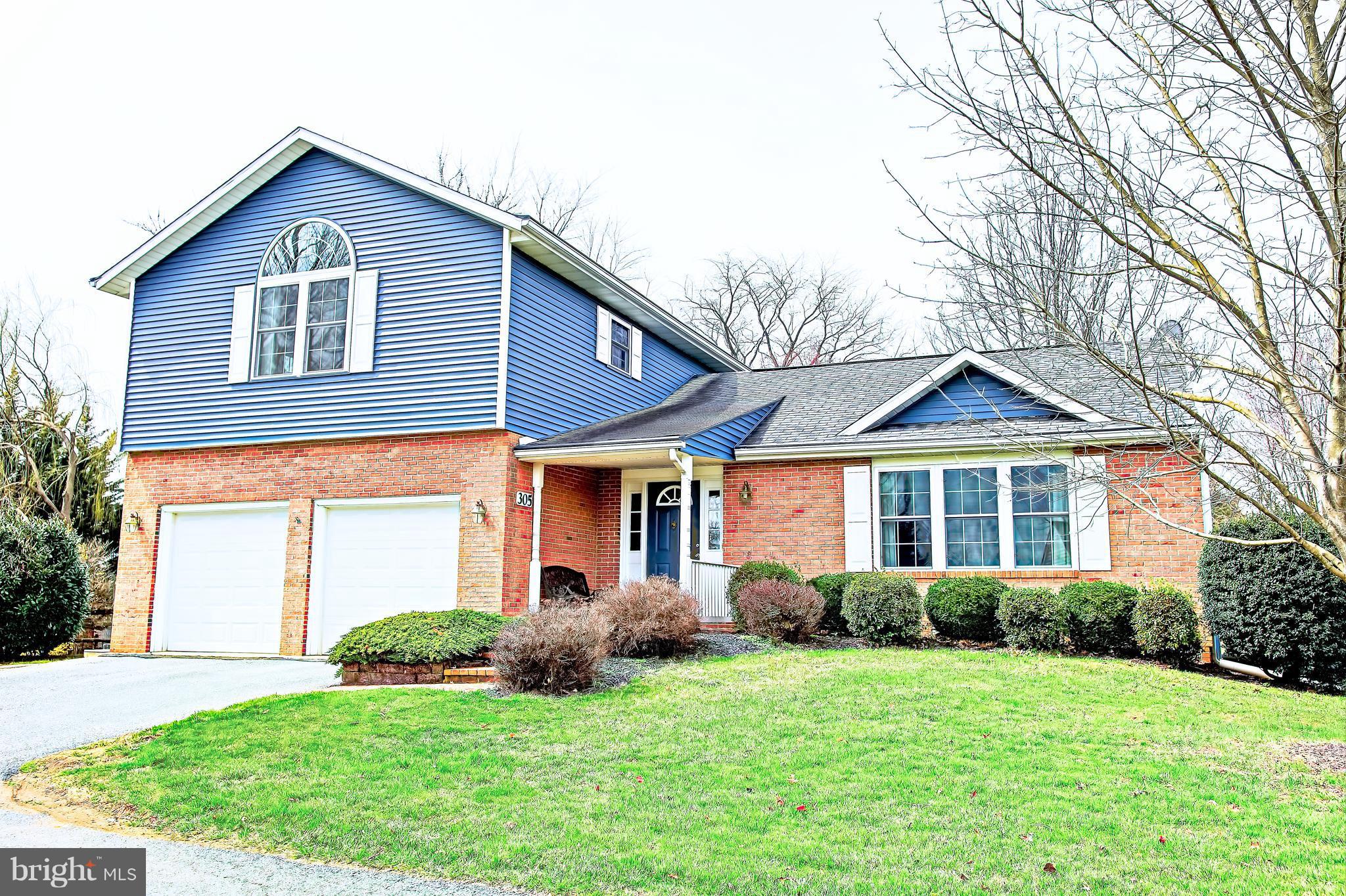 DEVLIN SQUARE - Residential