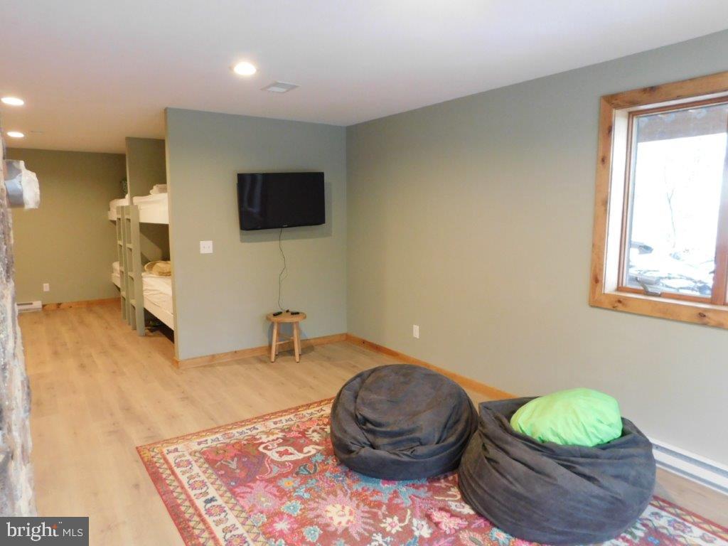 THE PRESERVE AT NEW CREEK LAKE - Residential