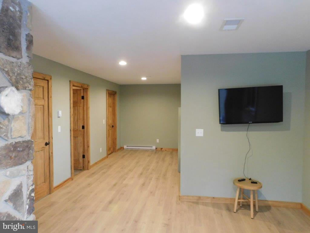 THE PRESERVE AT NEW CREEK LAKE - Residential