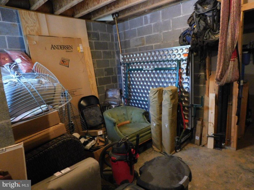 THE PRESERVE AT NEW CREEK LAKE - Residential