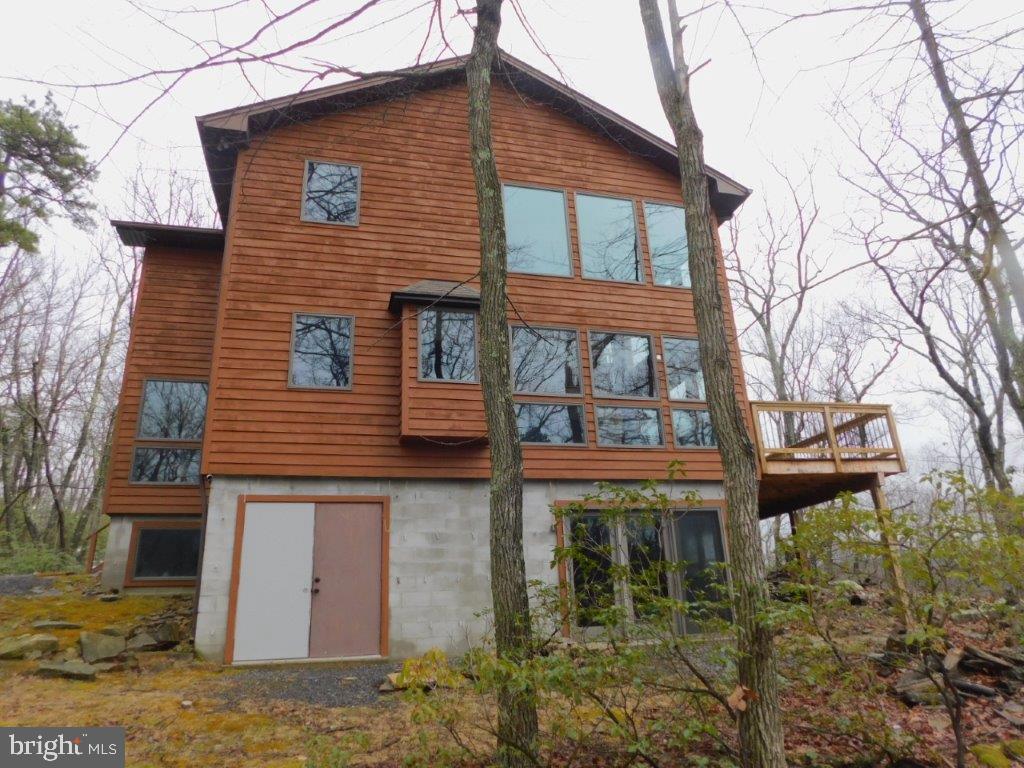 THE PRESERVE AT NEW CREEK LAKE - Residential