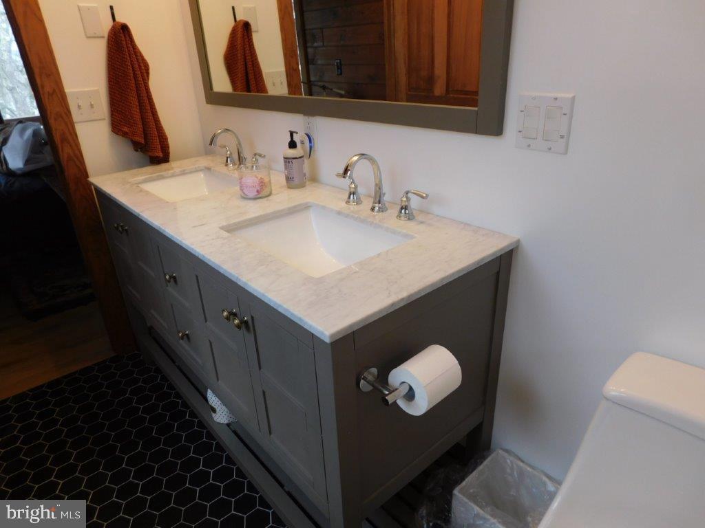 THE PRESERVE AT NEW CREEK LAKE - Residential