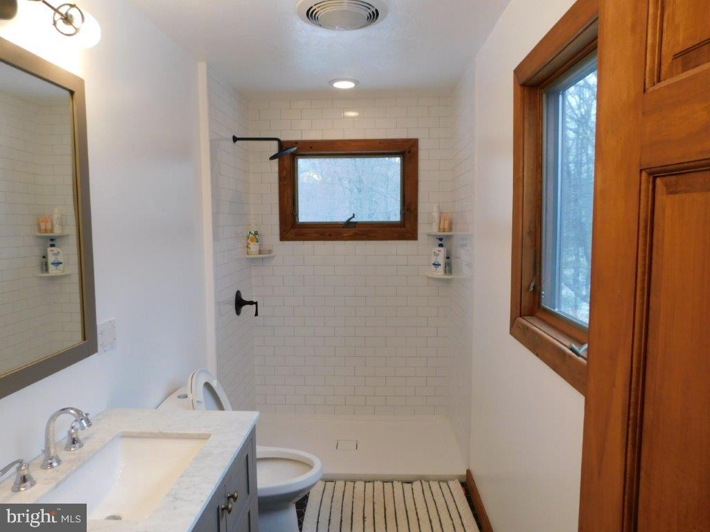 THE PRESERVE AT NEW CREEK LAKE - Residential