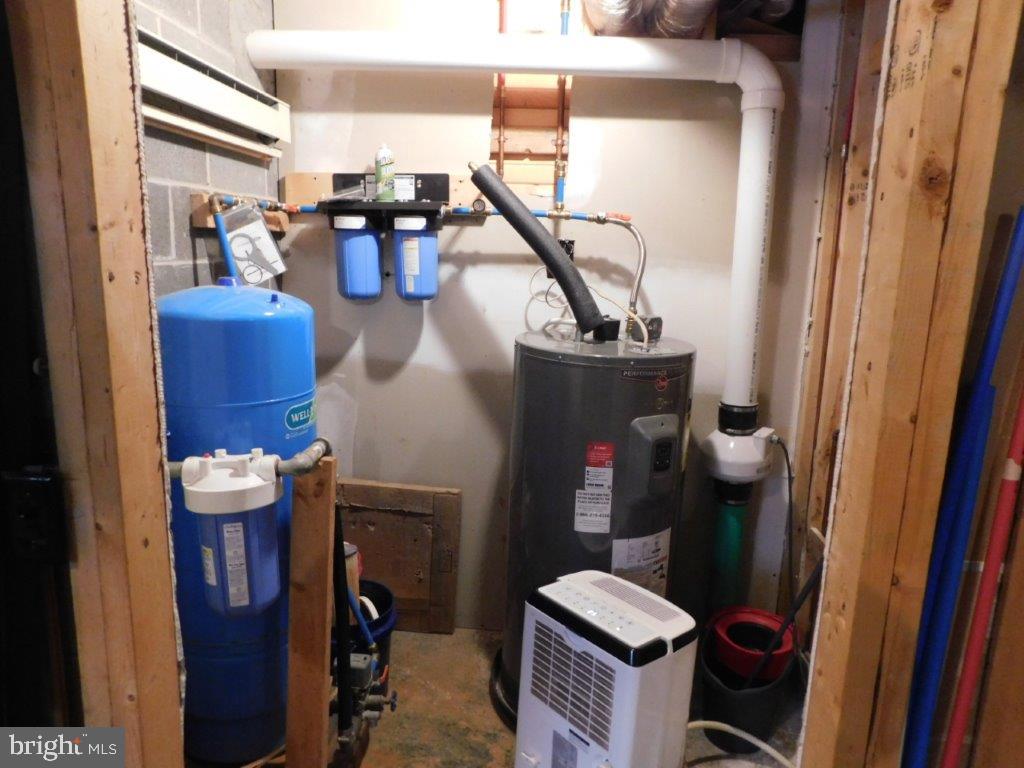 THE PRESERVE AT NEW CREEK LAKE - Residential