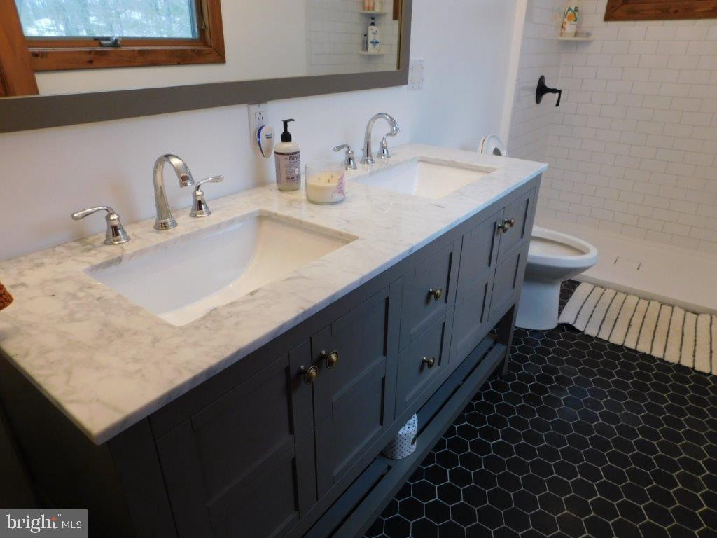 THE PRESERVE AT NEW CREEK LAKE - Residential