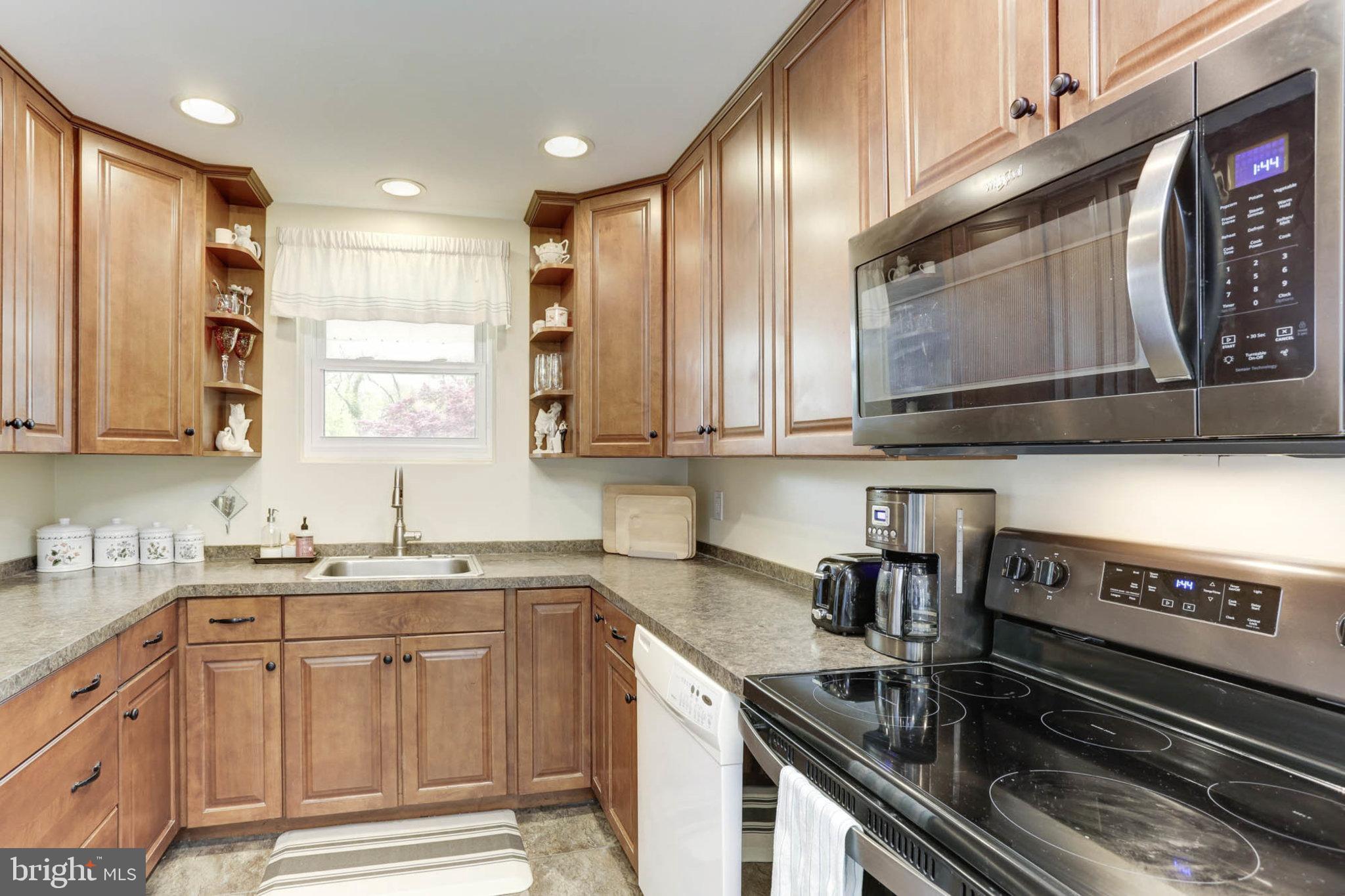 THE HIGHLANDS - Residential