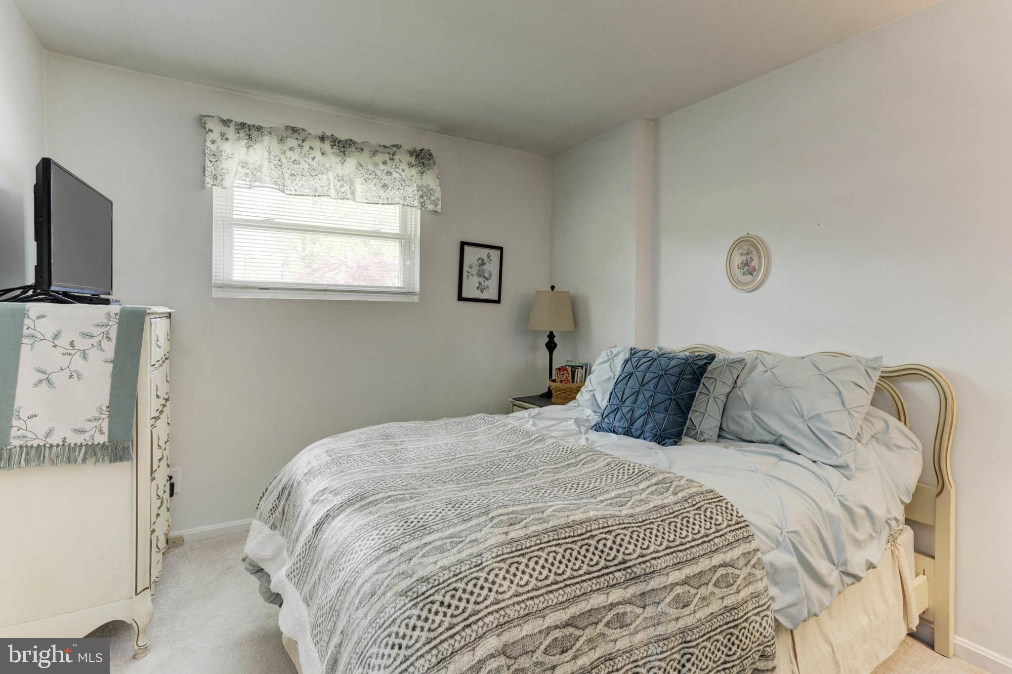 THE HIGHLANDS - Residential