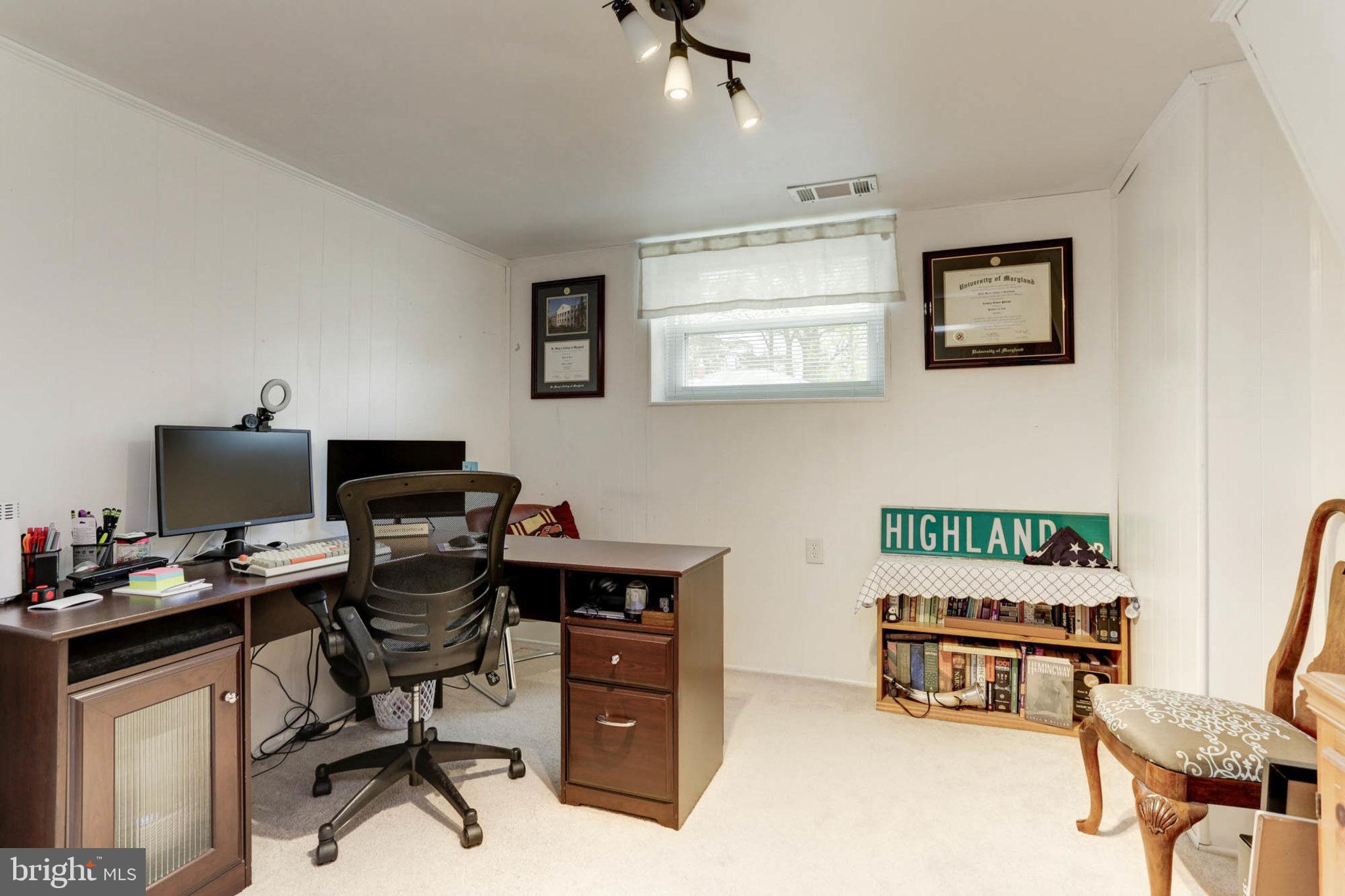 THE HIGHLANDS - Residential