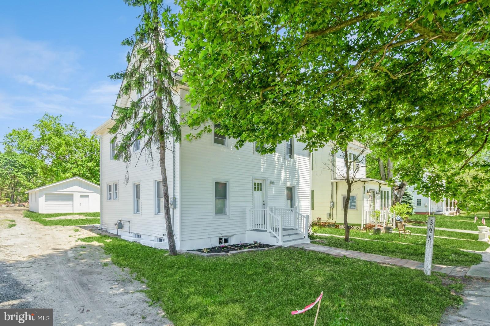395 MAIN STREET
