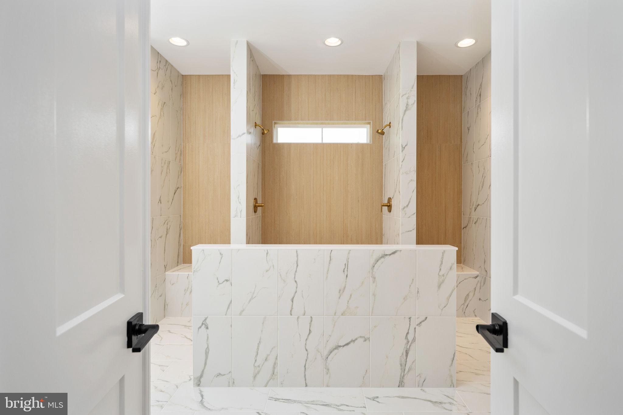 ROSNI ESTATES - Residential