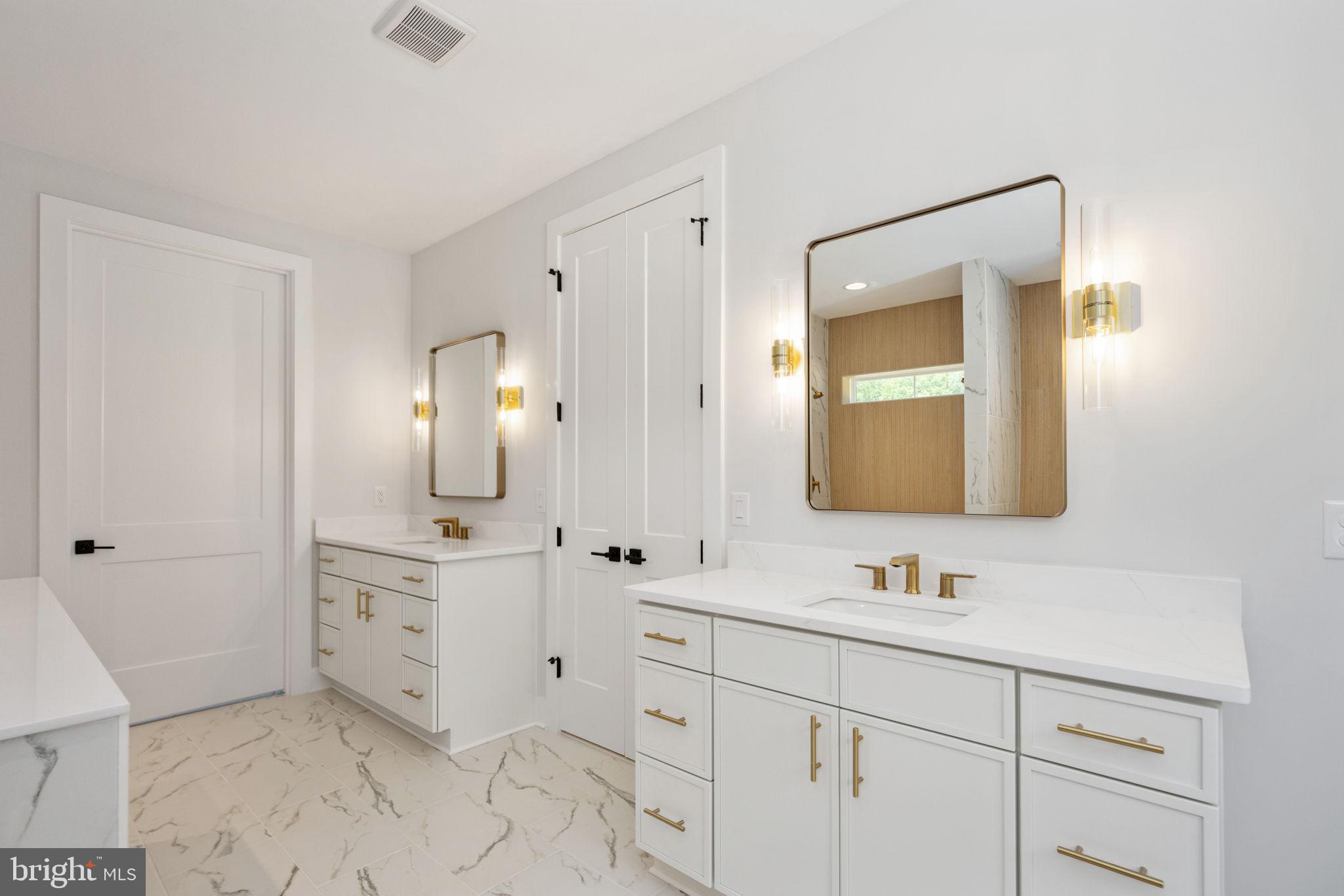 ROSNI ESTATES - Residential