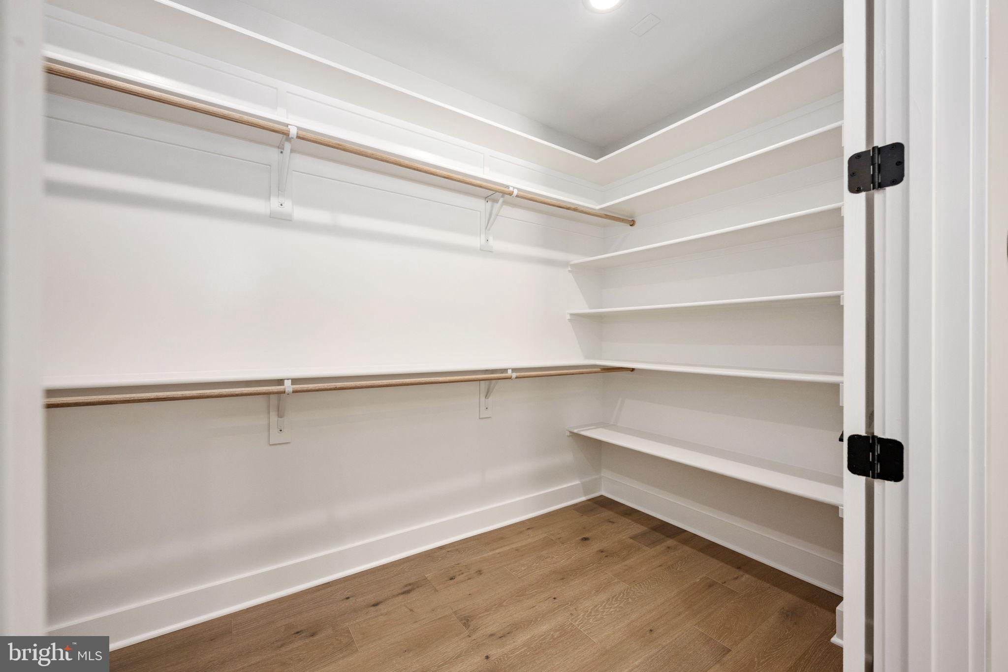 ROSNI ESTATES - Residential