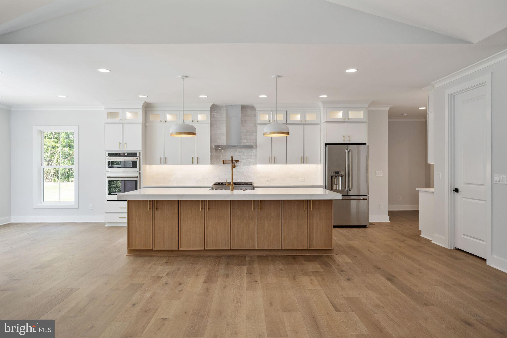 ROSNI ESTATES - Residential