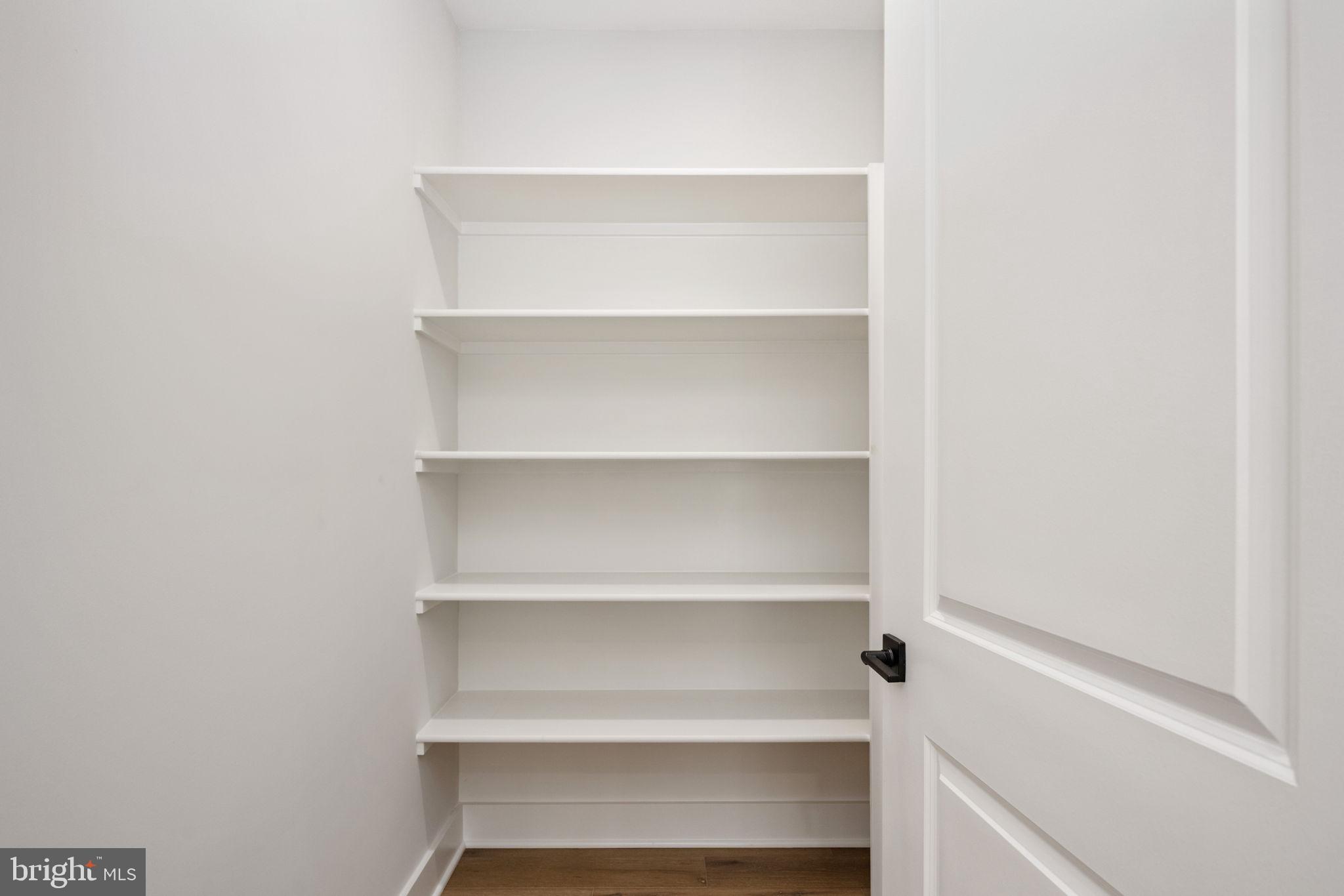 ROSNI ESTATES - Residential