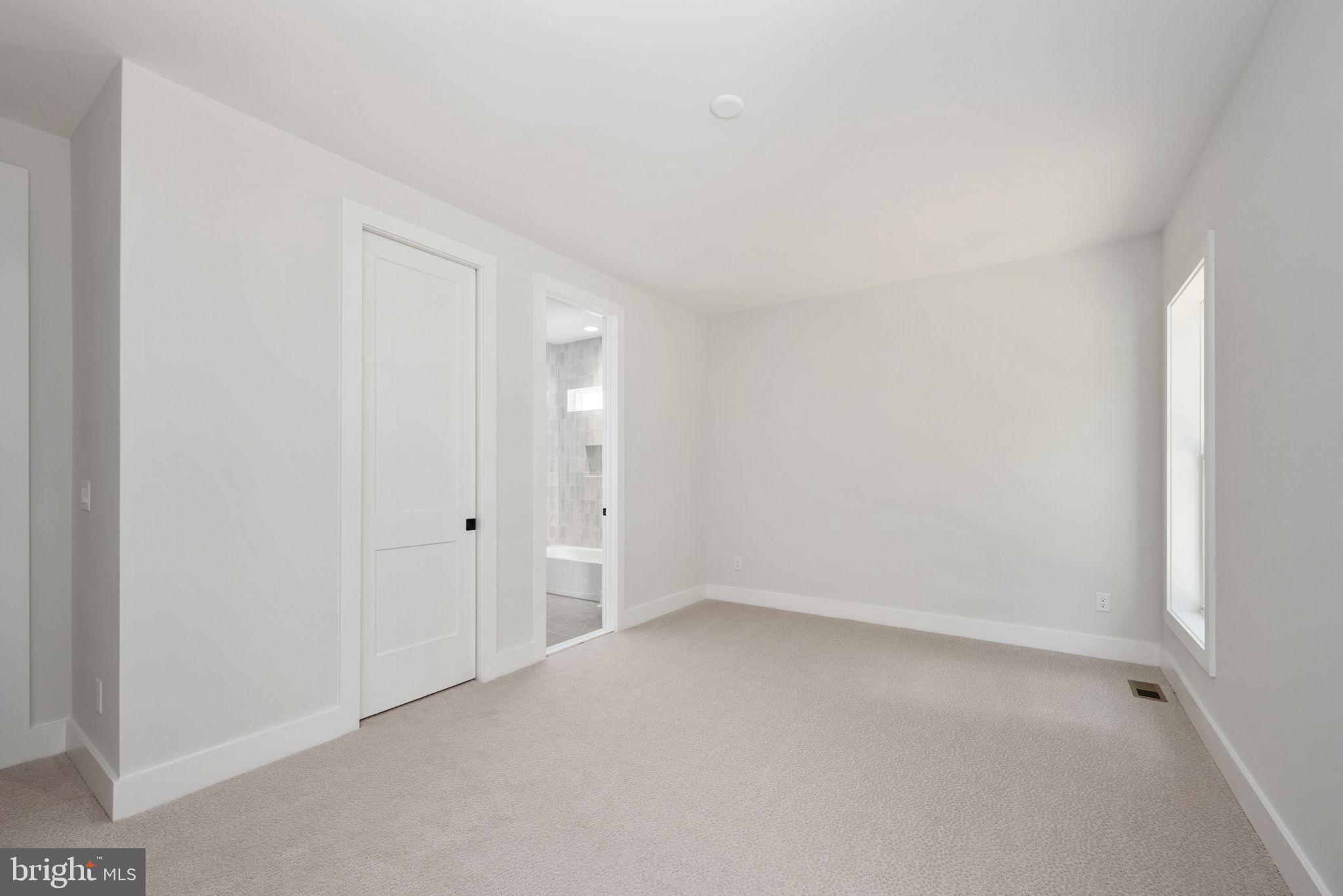 ROSNI ESTATES - Residential