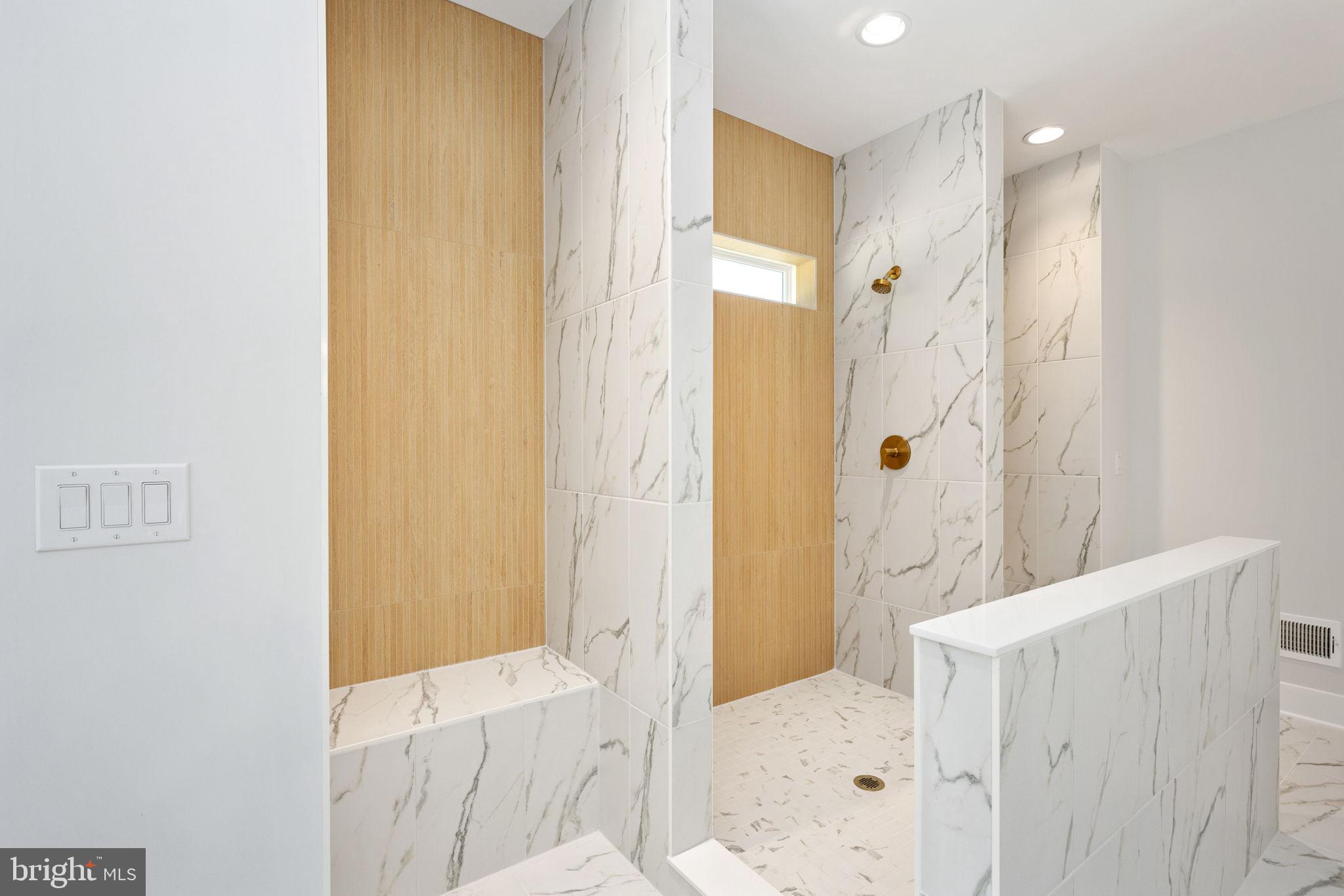 ROSNI ESTATES - Residential