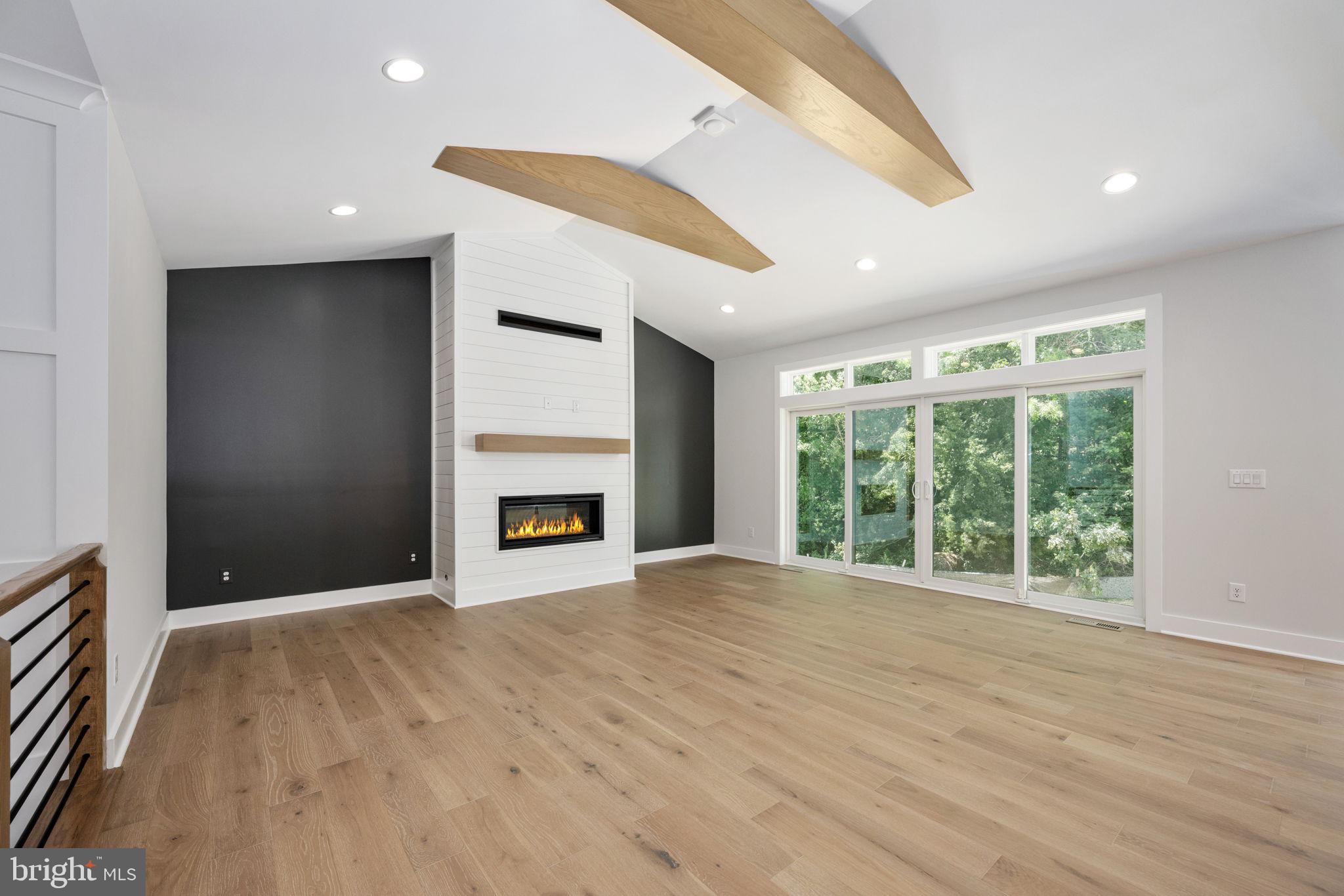 ROSNI ESTATES - Residential