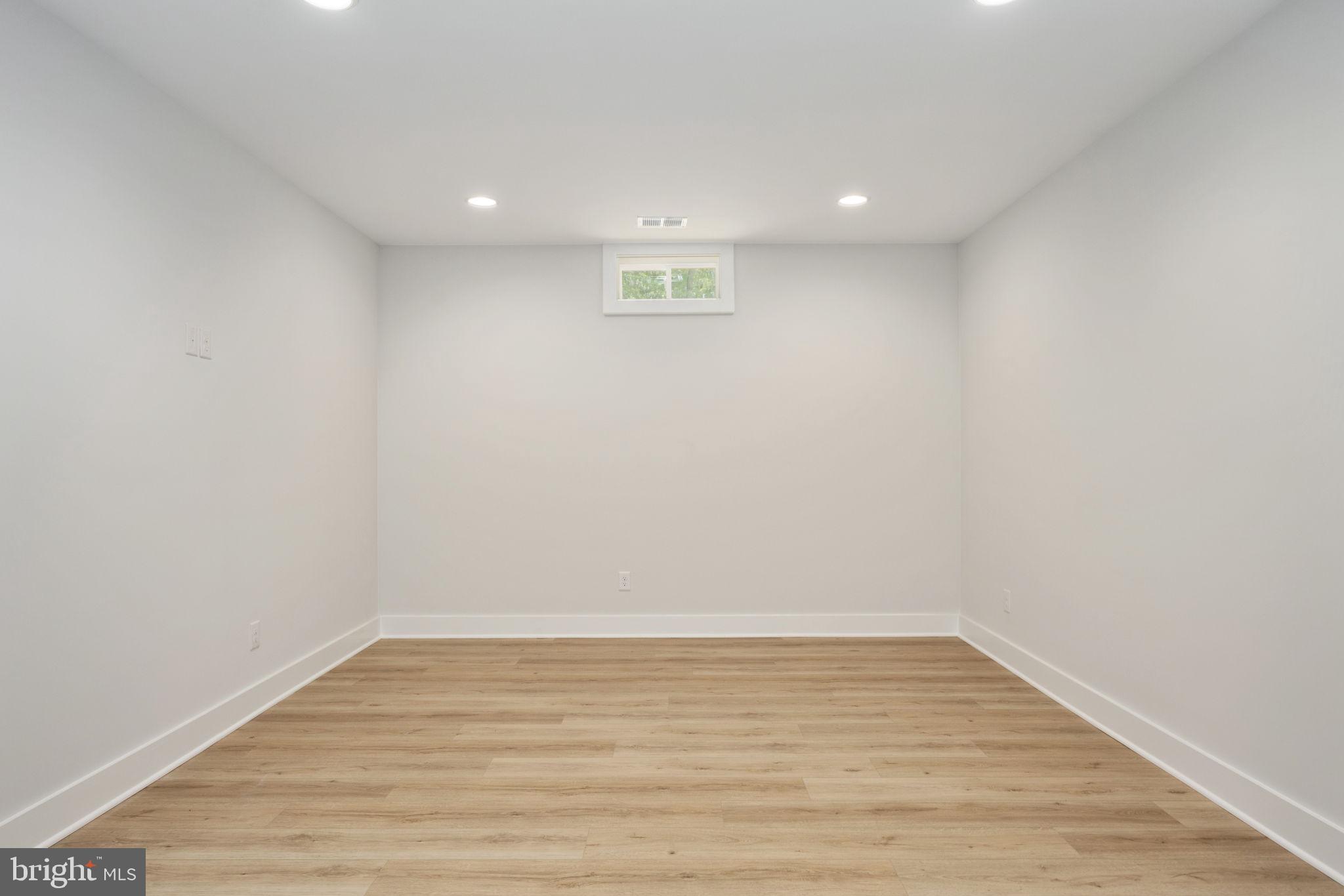 ROSNI ESTATES - Residential