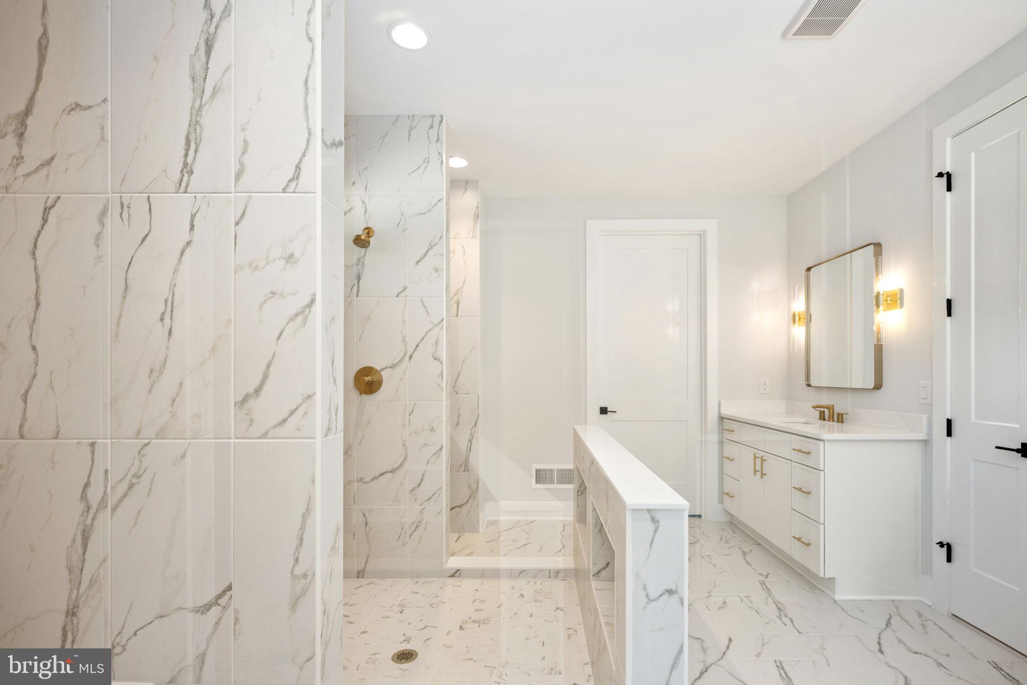 ROSNI ESTATES - Residential