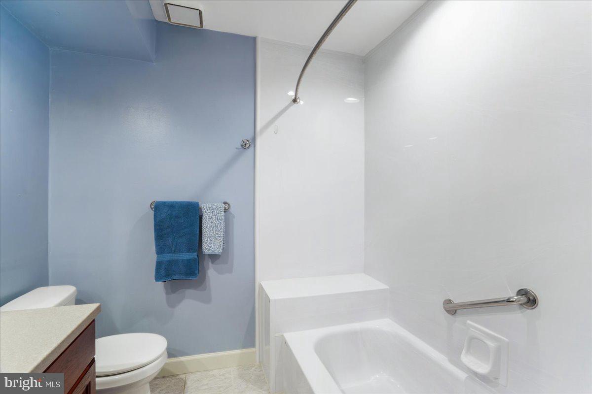 BRIDGEPORT - Residential