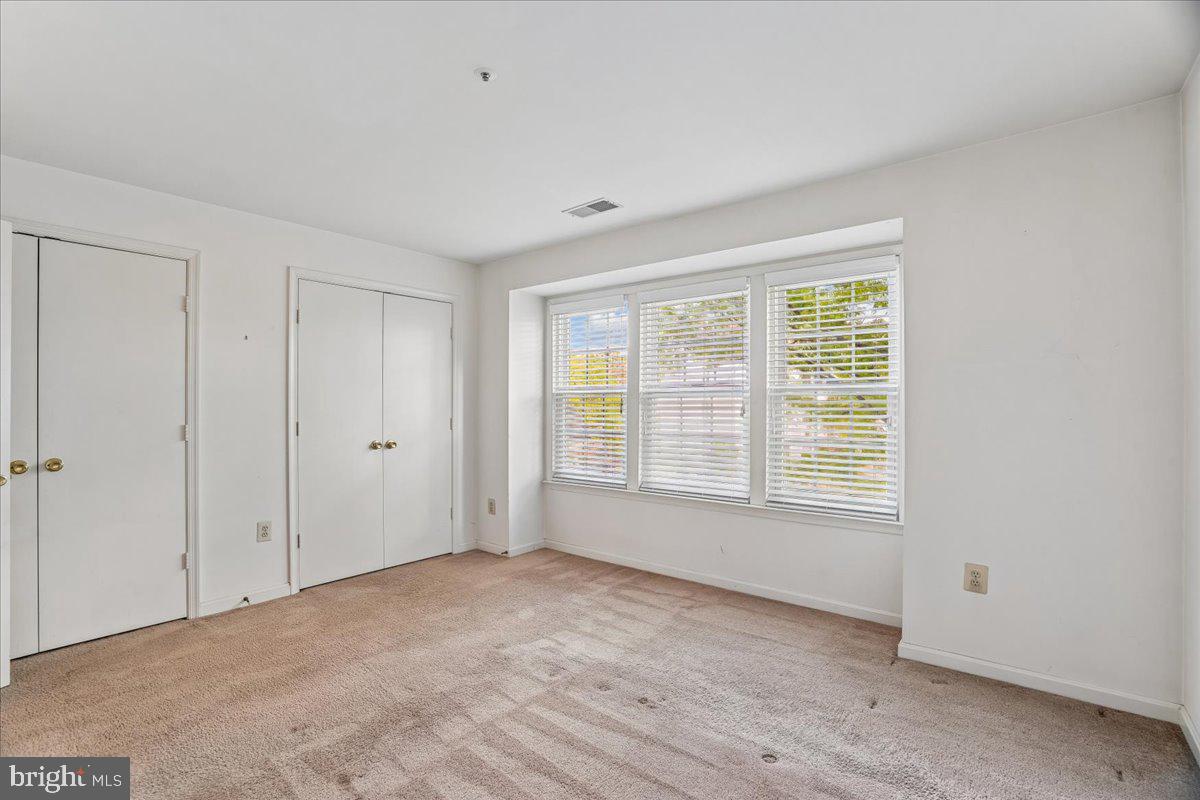 BRIDGEPORT - Residential