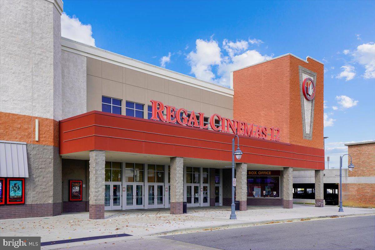 BRIDGEPORT - Residential