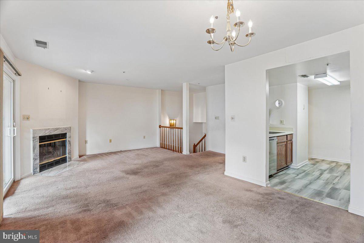 BRIDGEPORT - Residential