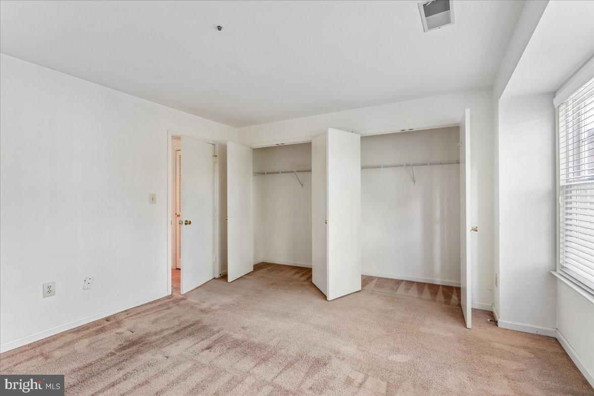 BRIDGEPORT - Residential