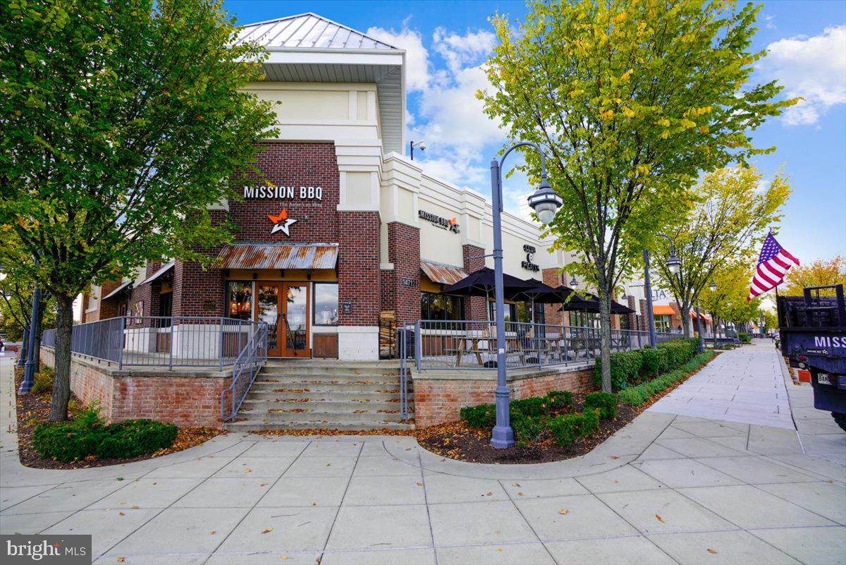 BRIDGEPORT - Residential