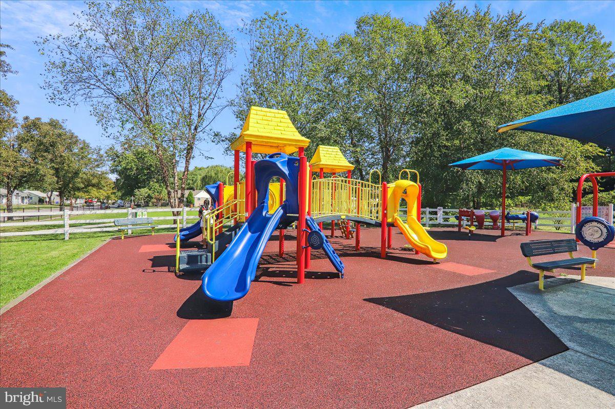 BRIDGEPORT - Residential