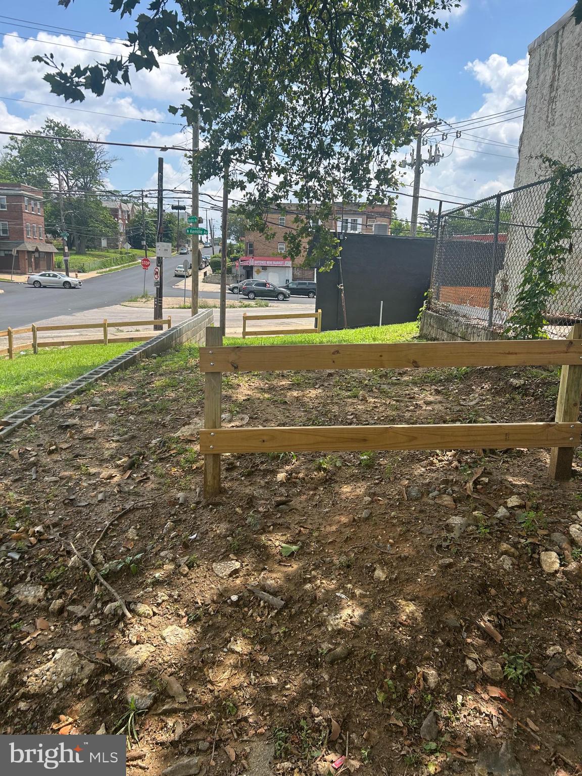 Vacant Lot for Sale – 5833 N. Woodstock St., Philadelphia, PA
Opportunity awaits on this 15' x 70' vacant lot located in the heart of Northwest Philadelphia. With its level terrain and open layout, this lot offers a blank canvas perfect for new construction or investment development. ARV around $350K plus, with new construction homes sold at 6500 block of N. 20th and the 1500 block of Pastorius in 2024 for $350K-$365K.
Situated just minutes from La Salle University, this location is ideal for student housing or residential use. You'll also enjoy close proximity to local green spaces, including Belfield Recreation Center, Belfield Playground, and Harpers Hollow Park — perfect for outdoor enthusiasts and families alike.
Don’t miss your chance to bring your vision to life to a growing neighborhood!