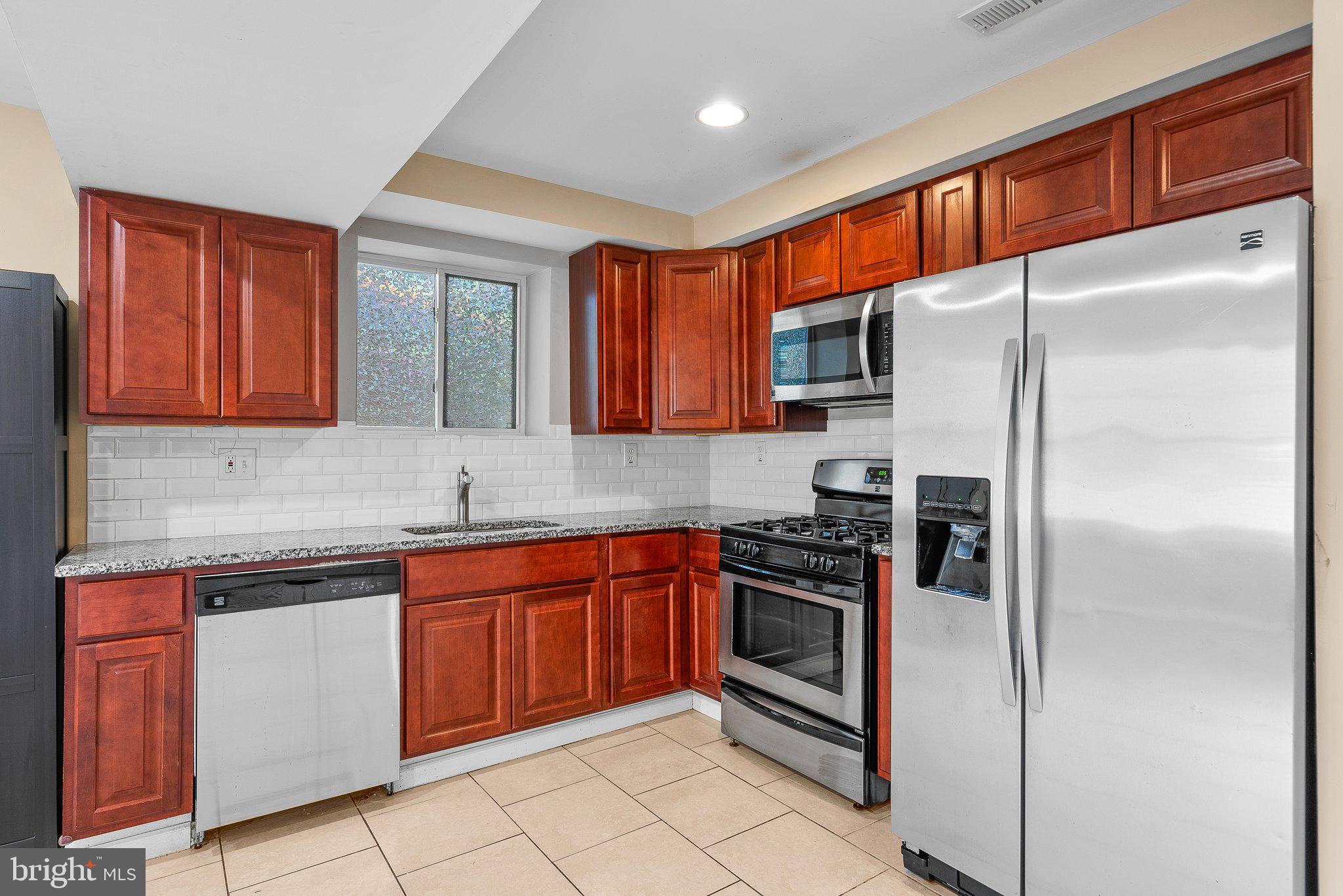 SUNNY ACRES - Residential