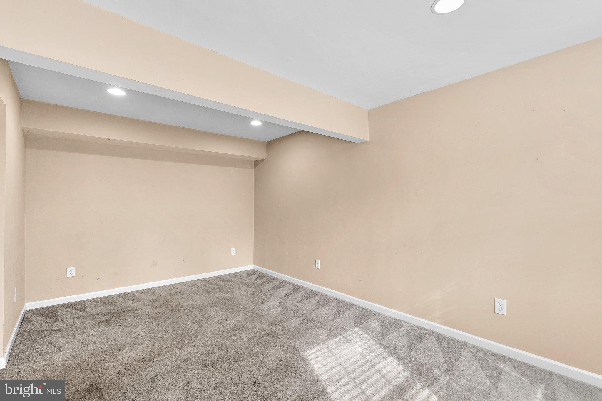 SUNNY ACRES - Residential