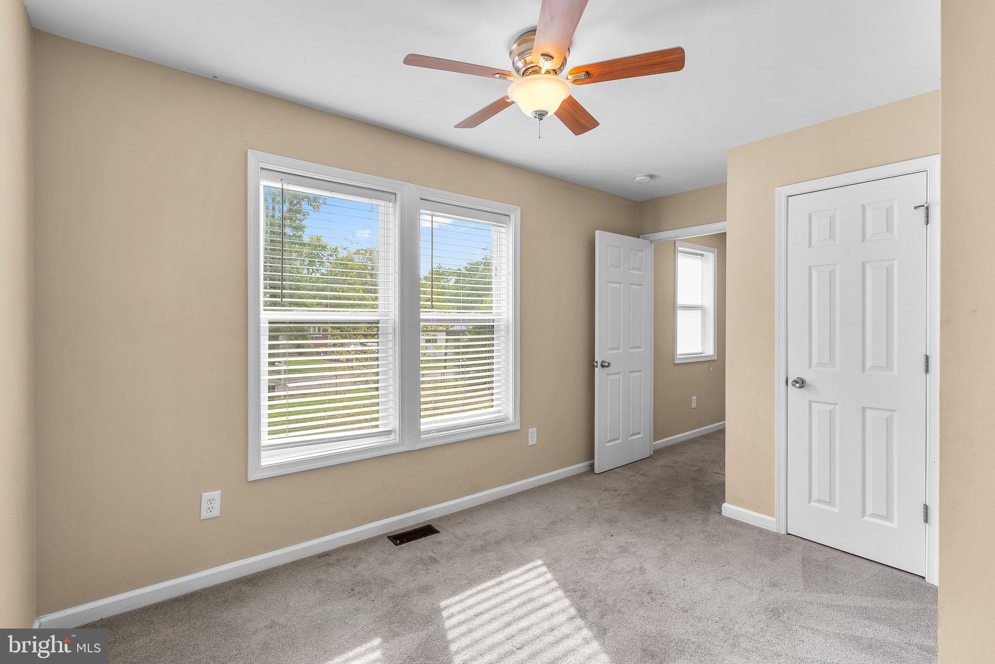 SUNNY ACRES - Residential