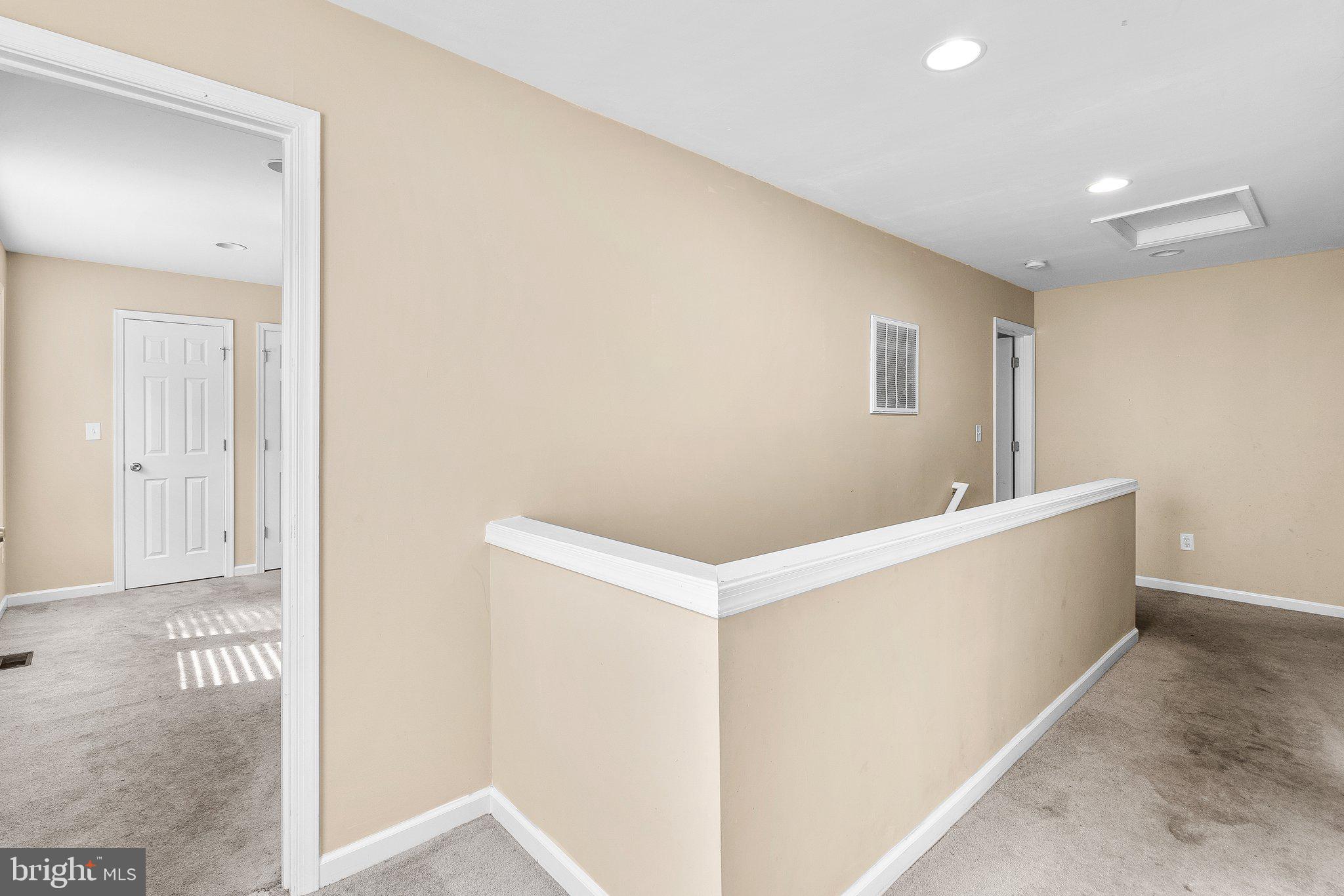 SUNNY ACRES - Residential