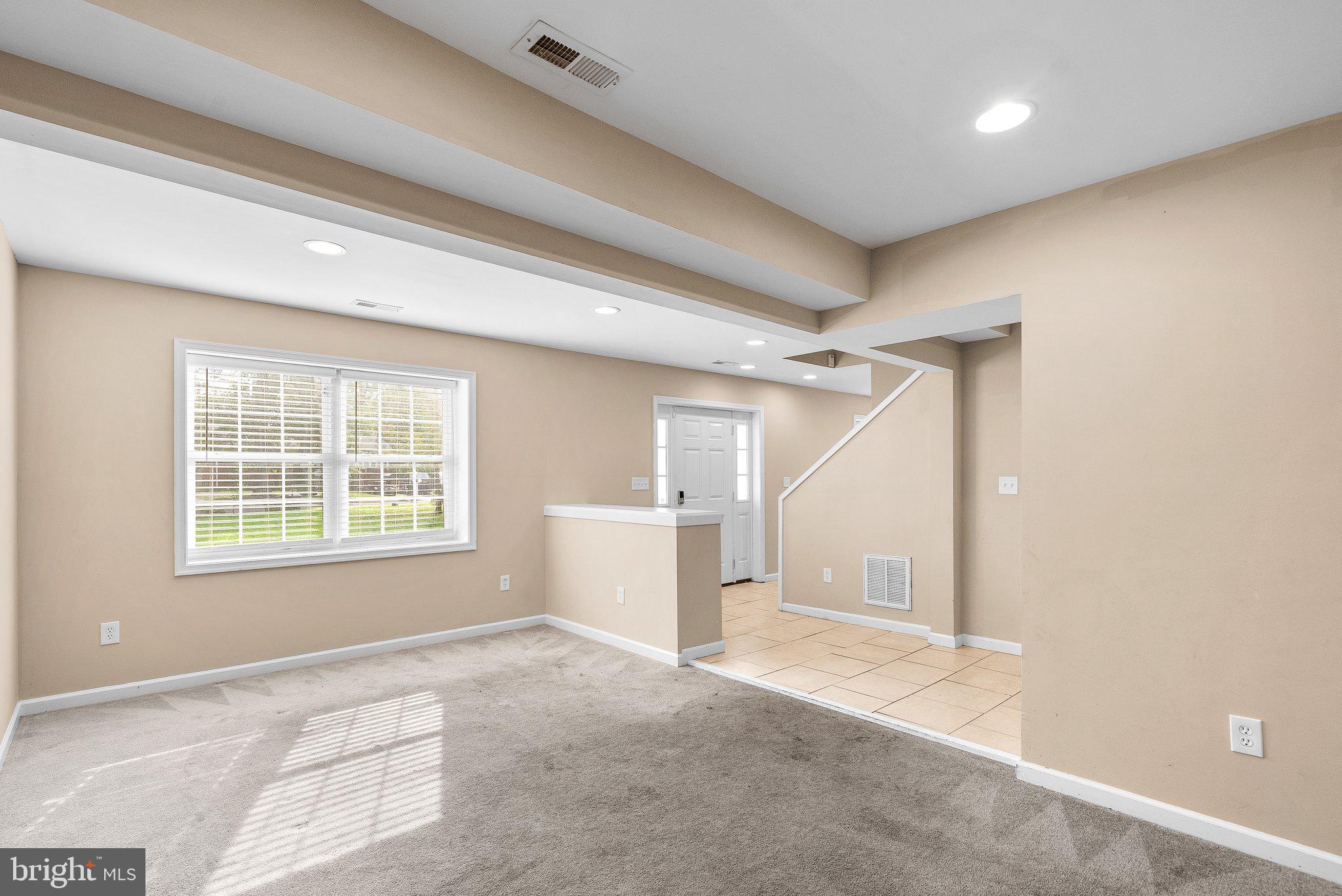 SUNNY ACRES - Residential