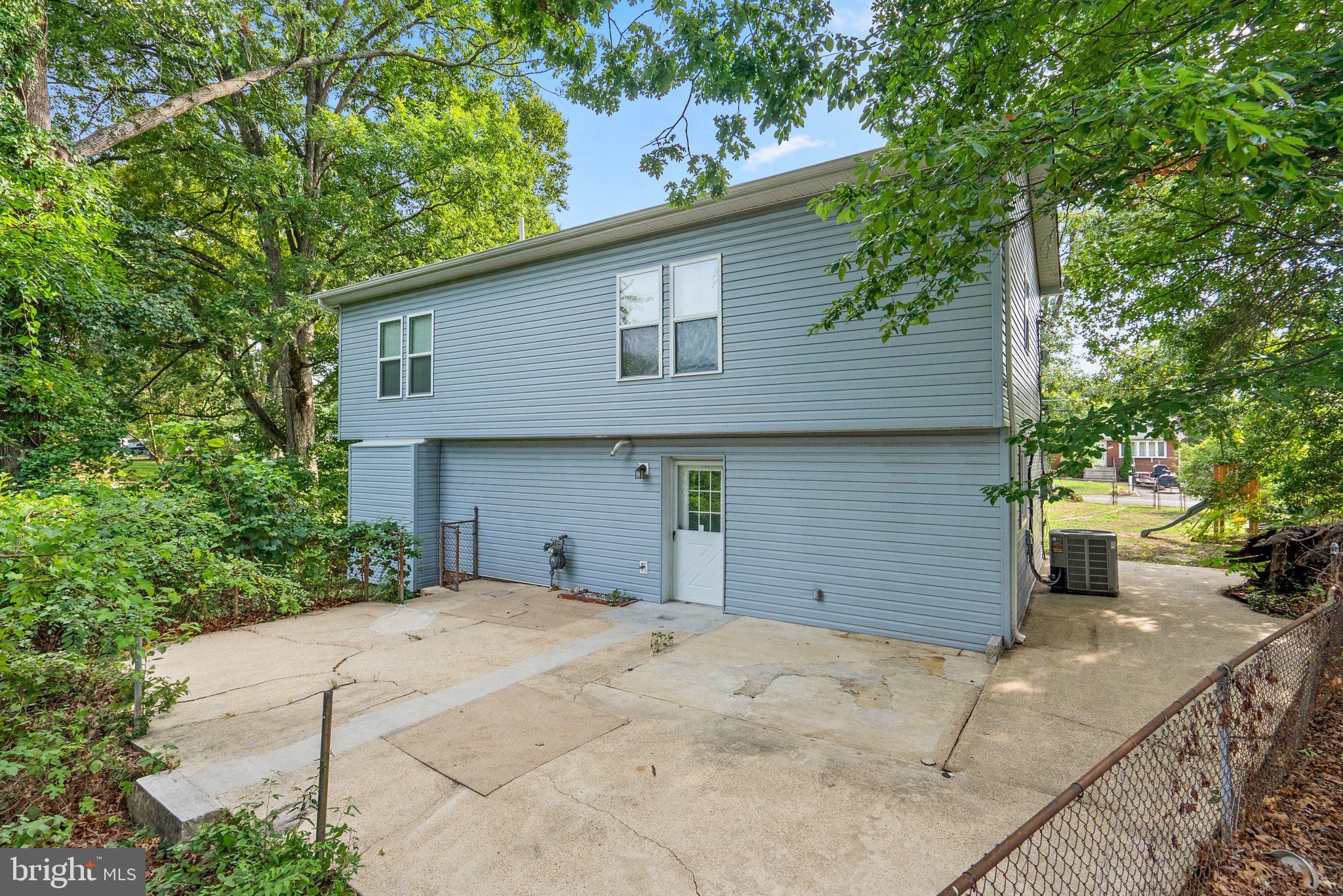 SUNNY ACRES - Residential