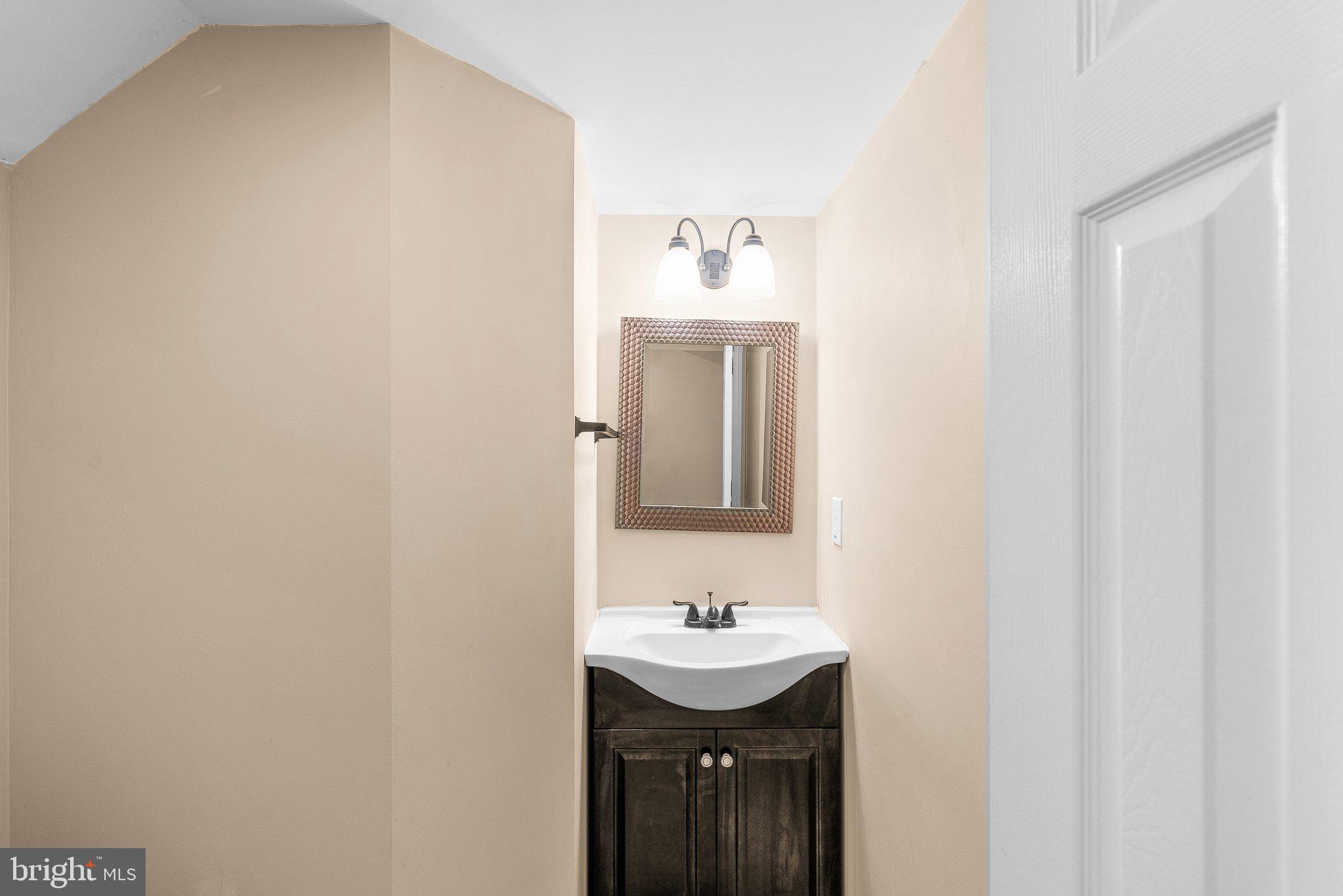 SUNNY ACRES - Residential