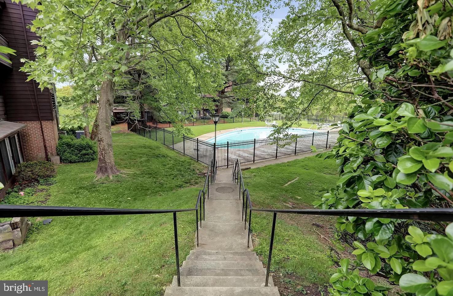 ROCKLAND RUN - Residential