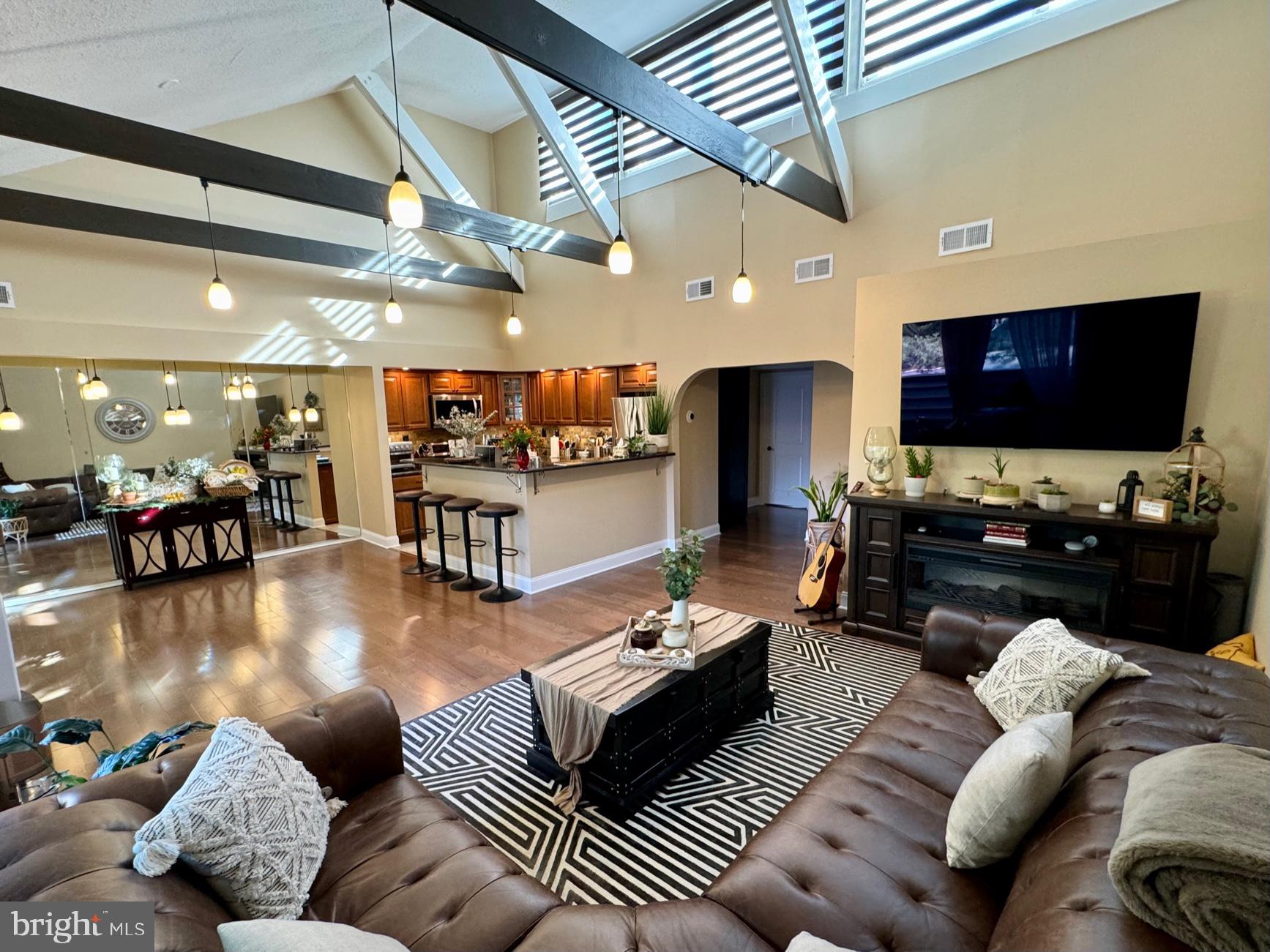 ROCKLAND RUN - Residential