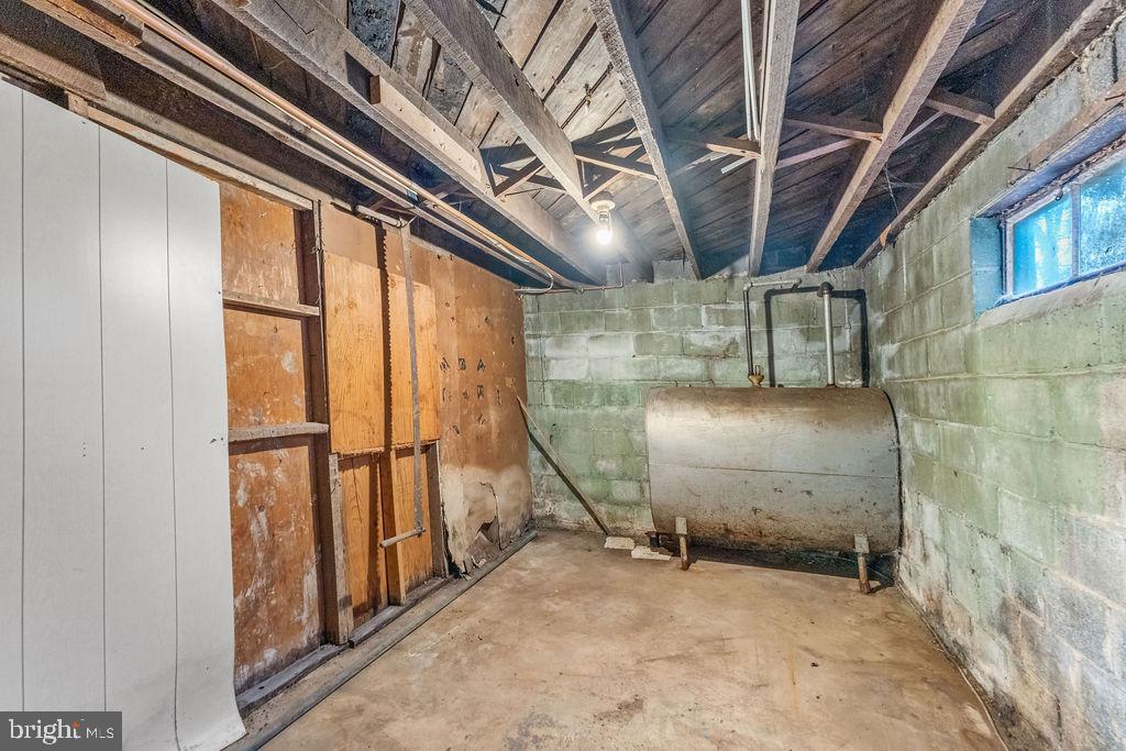 BARNESVILLE OUTSIDE - Residential