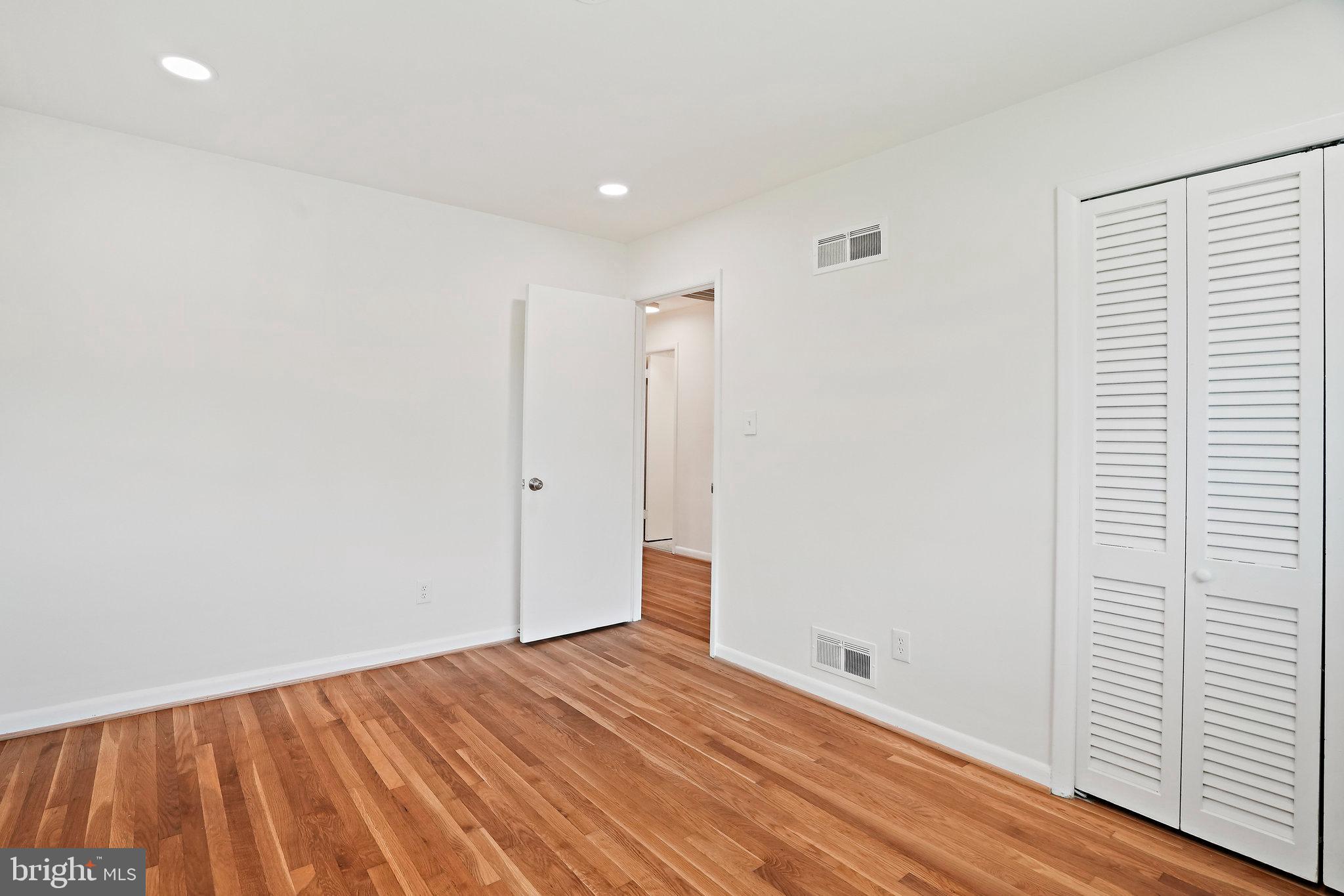 FERNWOOD - Residential Lease