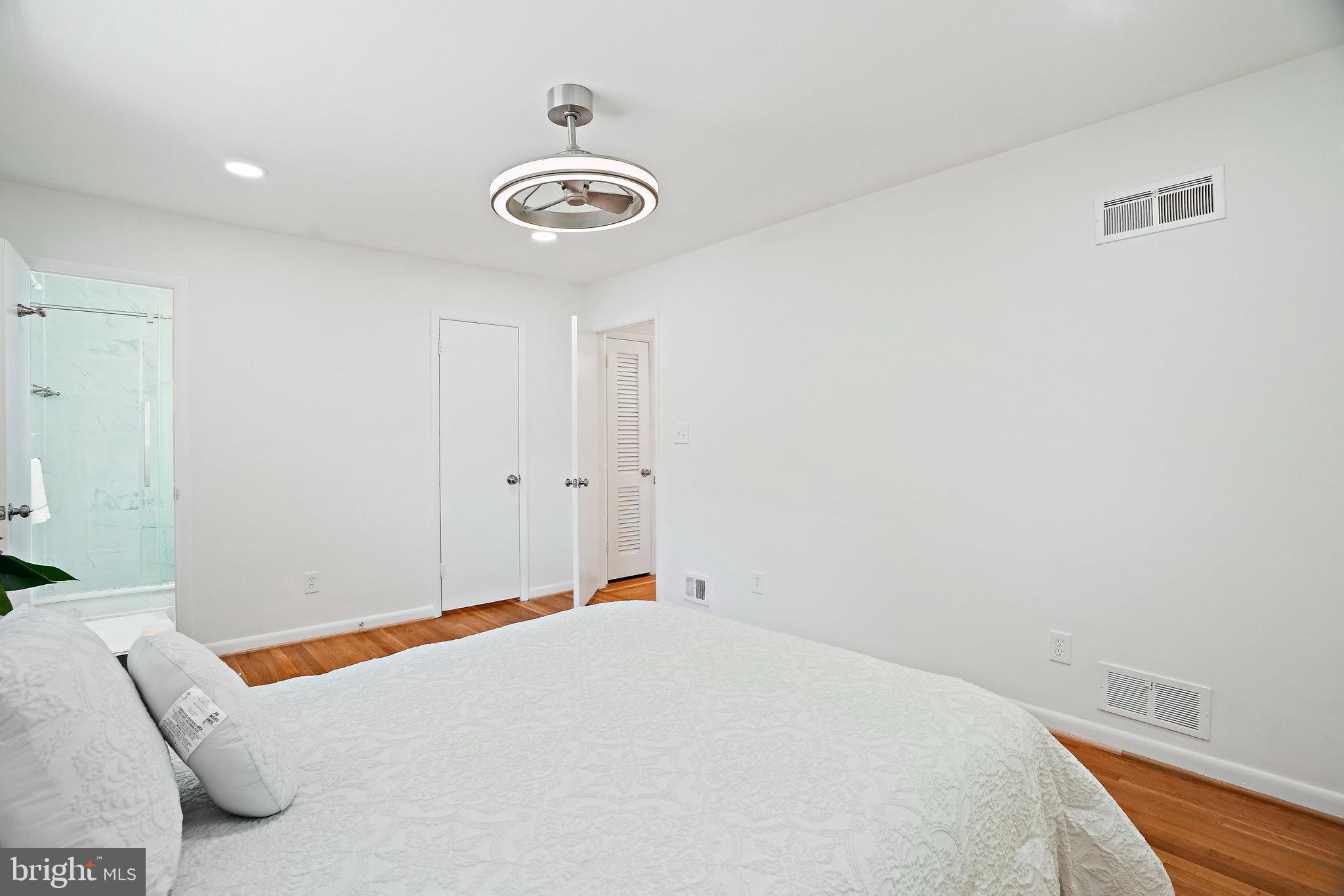 FERNWOOD - Residential Lease