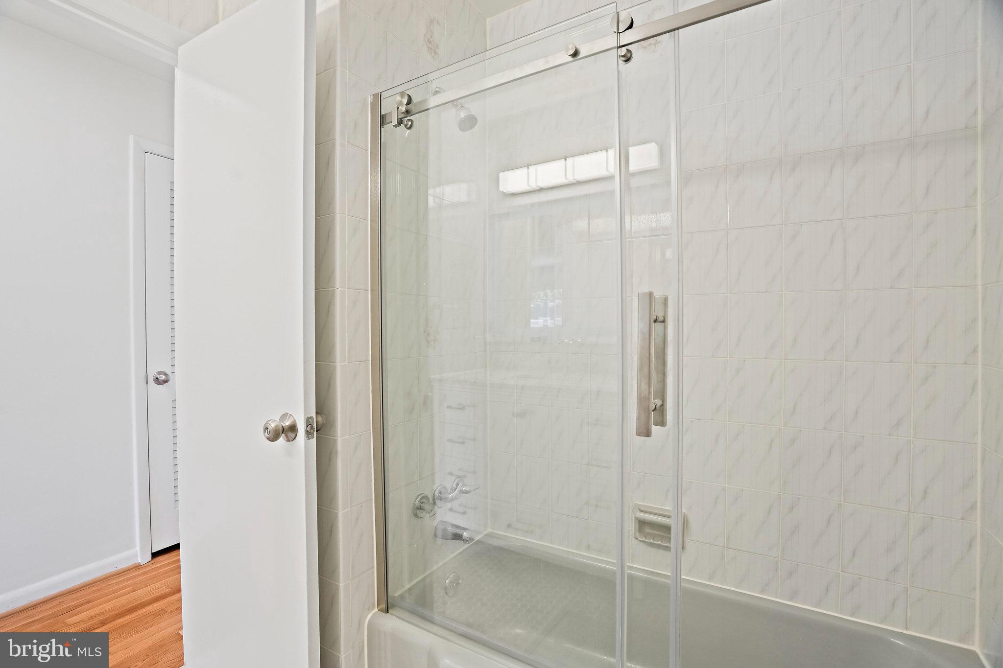 FERNWOOD - Residential Lease