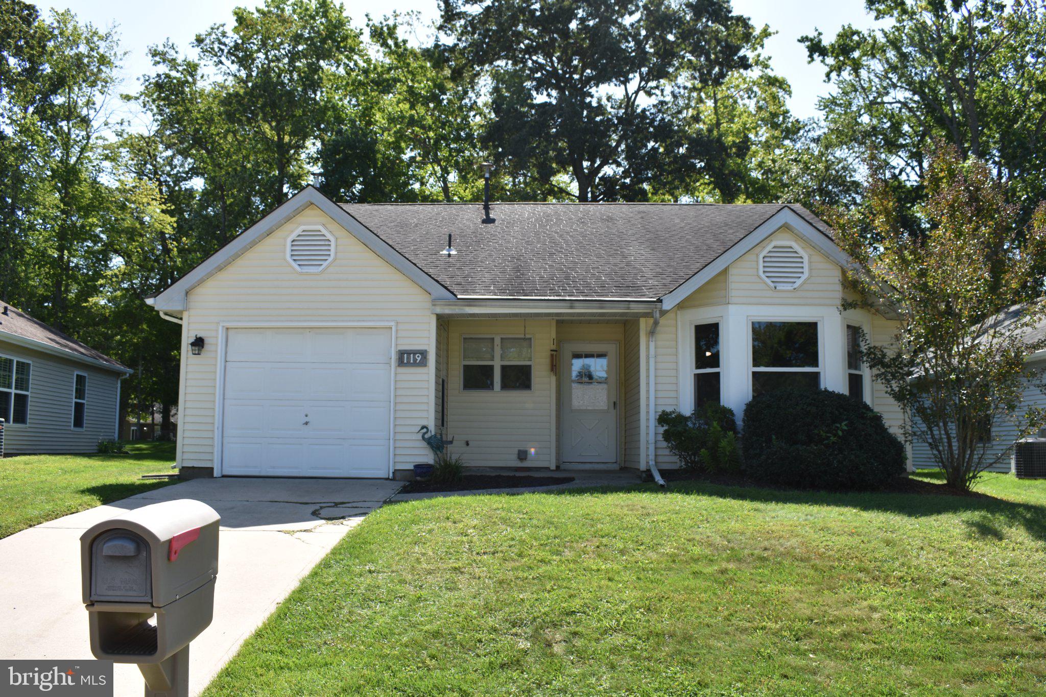 119 LANTERN PLACE